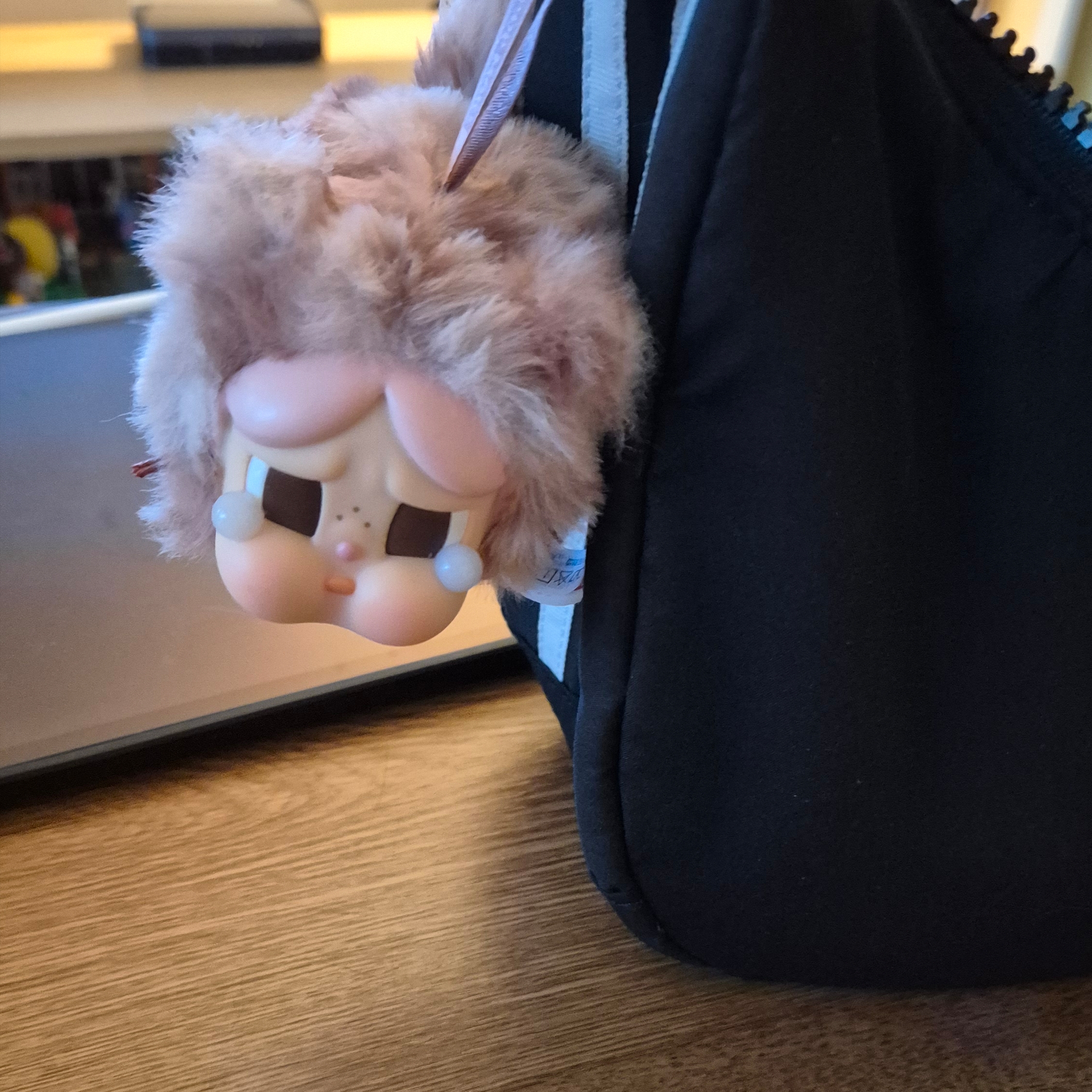 Pop Mart Crybaby Wild But Cutie Series Vinyl Plush Pendant Pink Cutie (Opened Case) 착용 스타일