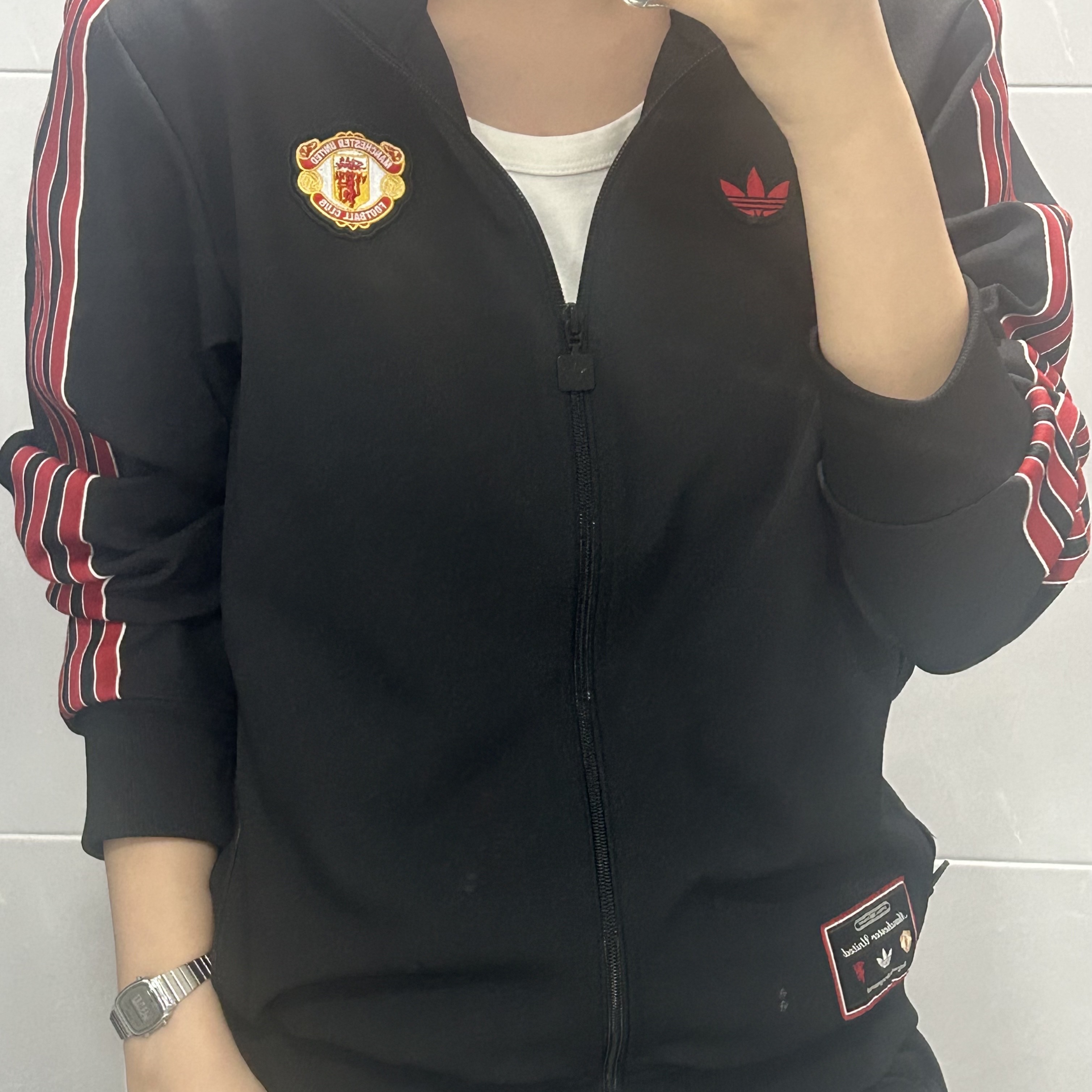 Adidas Manchester United Terrace Icon Track Top Black - KR Sizing, Casio LA-670WA-7 착용 스타일
