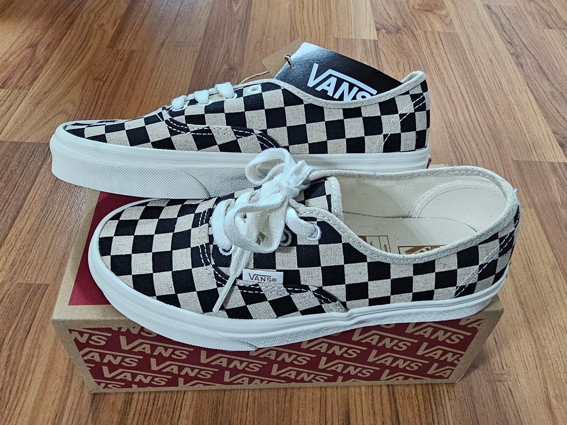 Vans Authentic Eco Theory Checkerboard Black 착용 스타일 - 2