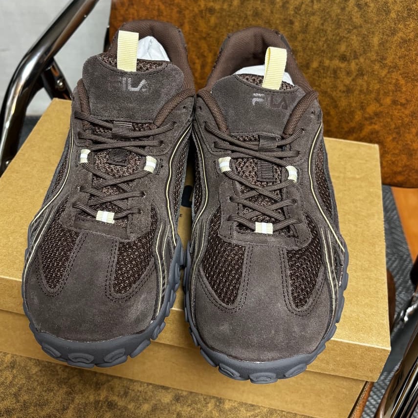 Fila Echappe Choco 착용 스타일