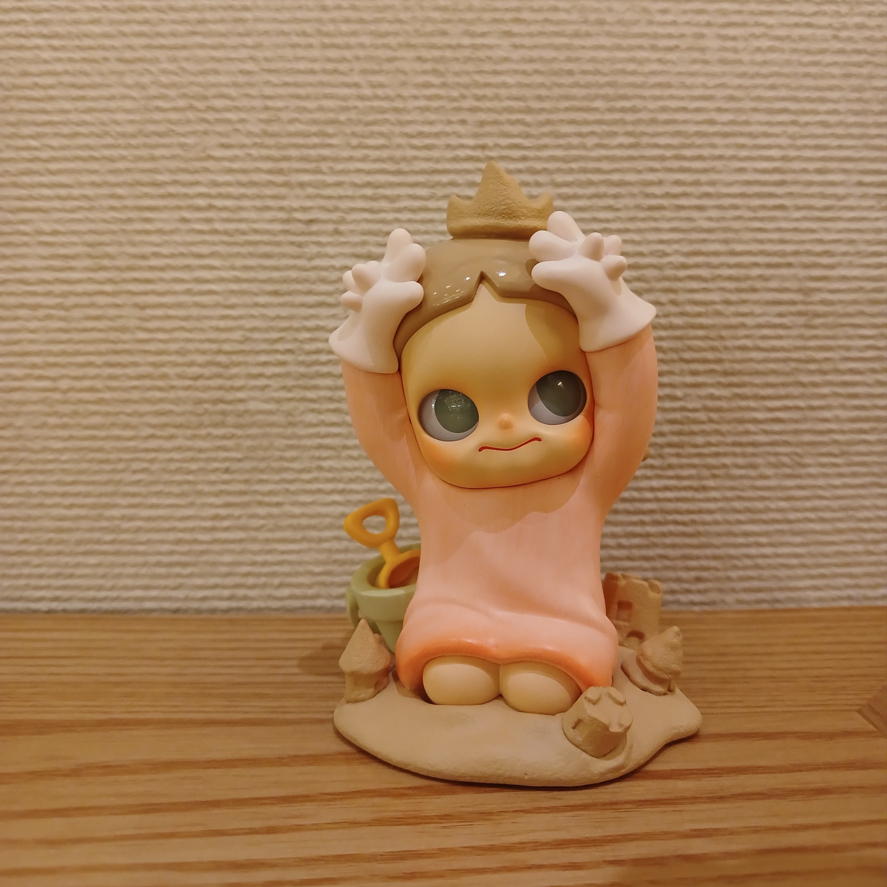 Pop Mart Zsiga Take It Slow Series Figures Building Sandcastles (Opened Case) 착용 스타일
