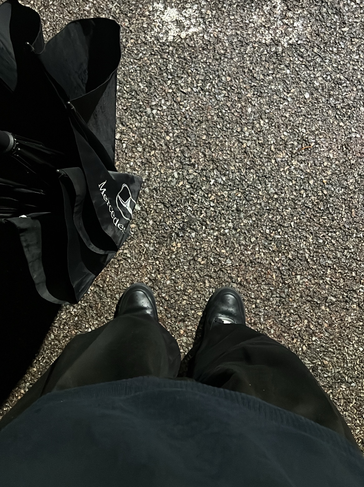 Nike Air Force 1 '07 Low Triple Black, The North Face Hi Mountain Jacket Black 착용 스타일 - 1