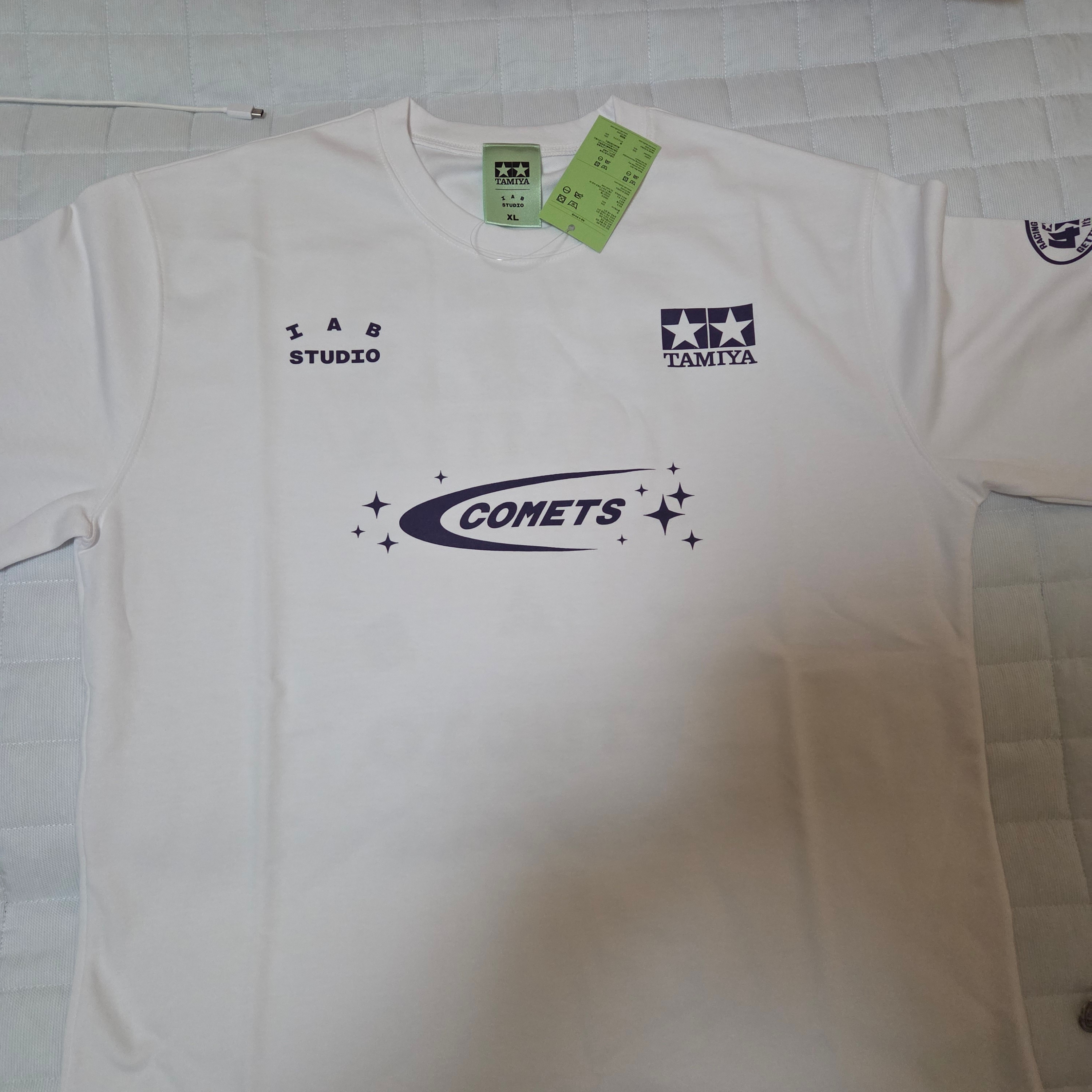 IAB Studio x Tamiya IAB Comets T-Shirt White 착용 스타일 - 2