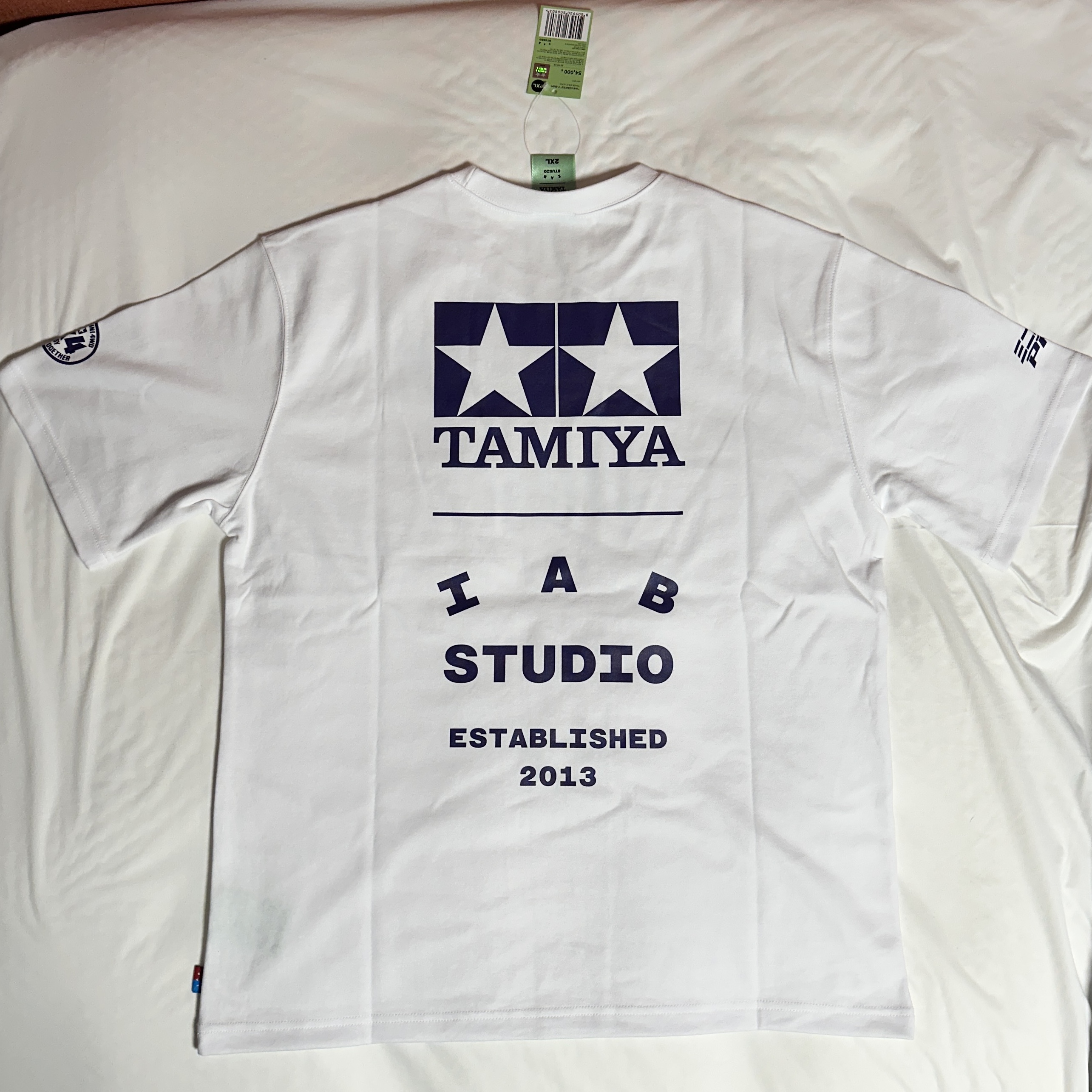 IAB Studio x Tamiya IAB Comets T-Shirt White 착용 스타일 - 2