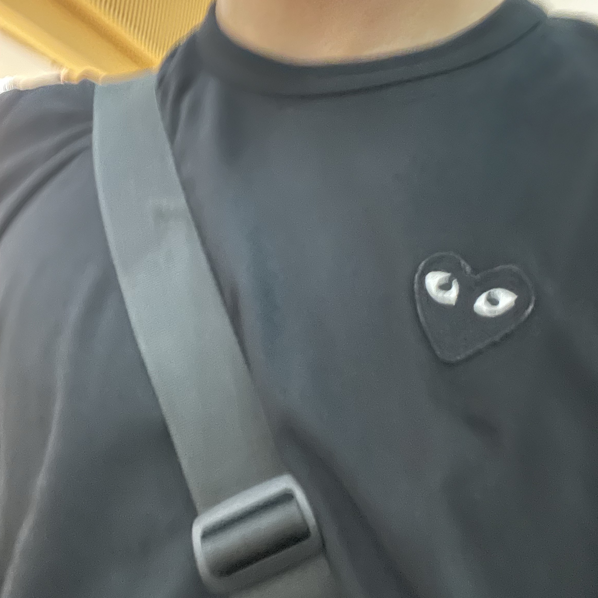 Play Comme des Garcons Black Heart LS T-Shirt Black 착용 스타일