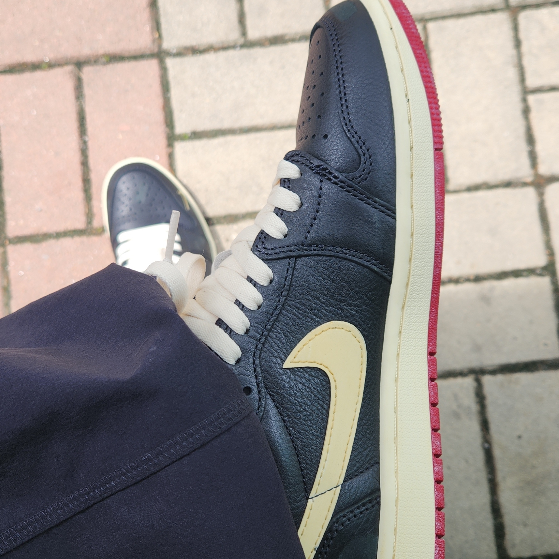 Jordan 1 x Nigel Sylvester Retro Low OG Better With Time 착용 스타일 - 7