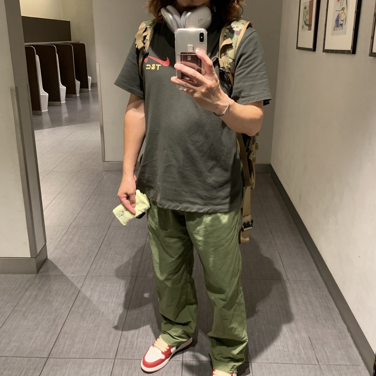 Apple AirPods Max Lightning Silver (Korean Ver.), Jordan 1 Retro High OG Chicago 2022 착용 스타일