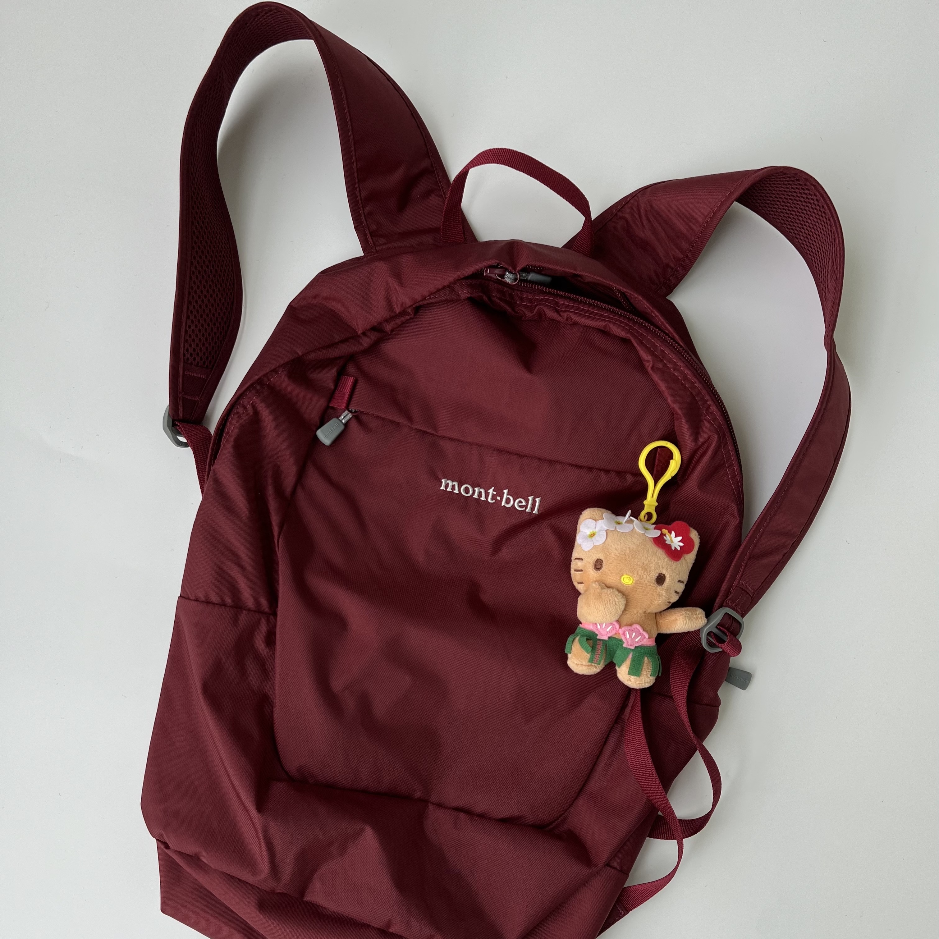 Montbell Pocketable Daypack 15 Wine Red, Montbell Pocketable Light Pack 10 Black 착용 스타일 - 4