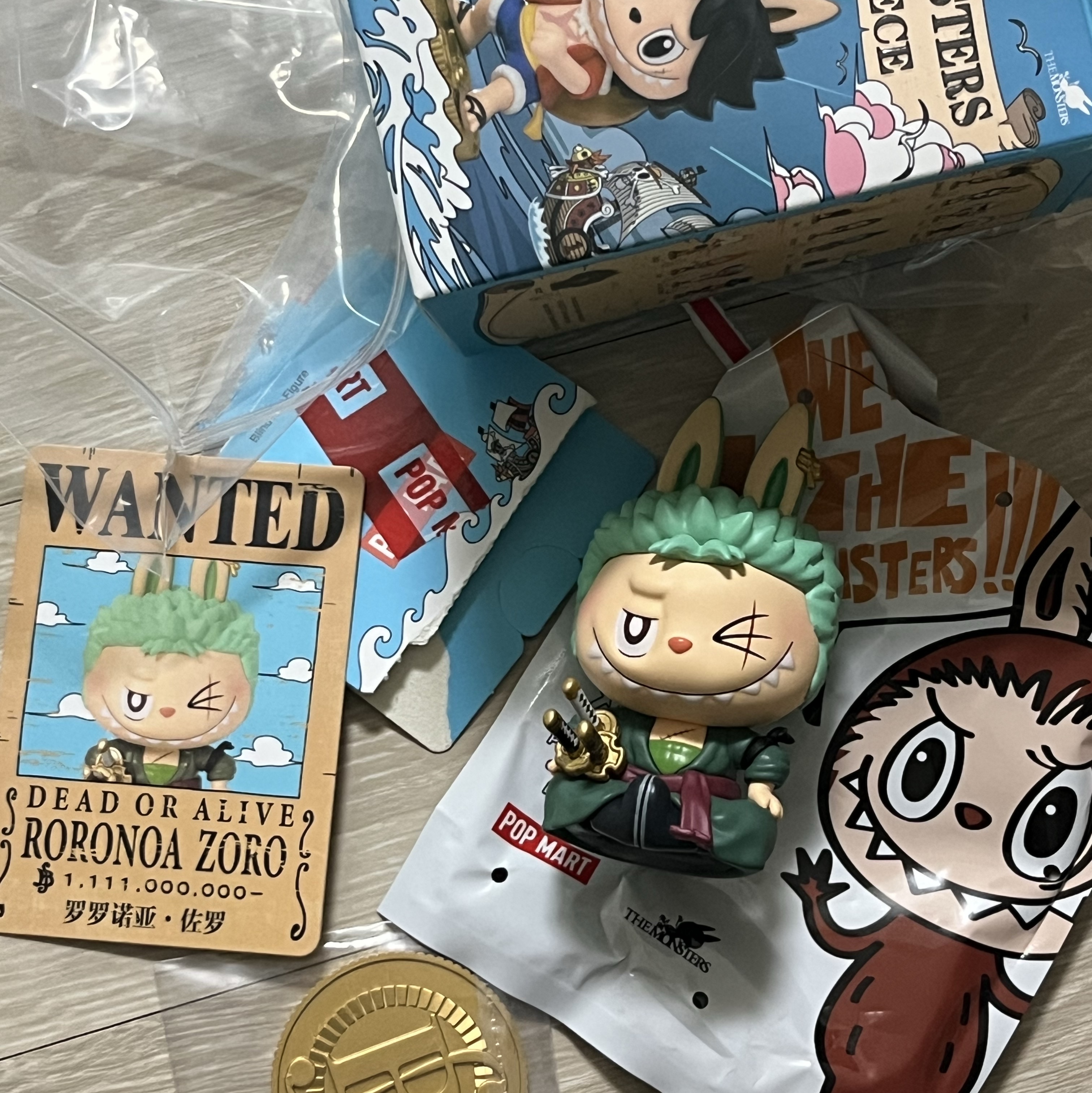 Pop Mart Labubu The Monsters x One Piece Series Figures Sealed Case (1 Blind Box) 착용 스타일 - 1