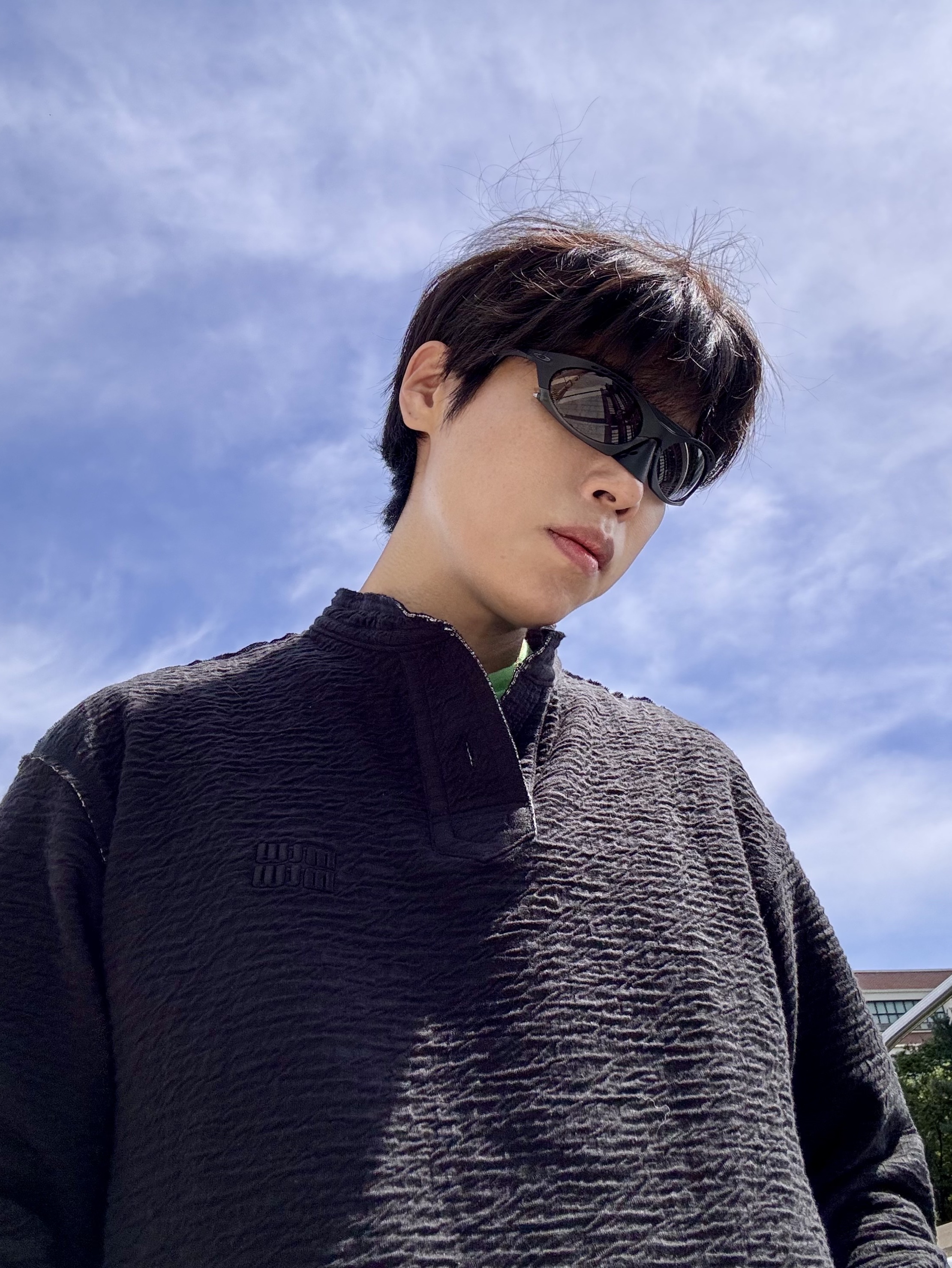 Oakley Plantaris Matte Black Frame Prizm Grey Lenses Regular Universal Fit 착용 스타일 - 4
