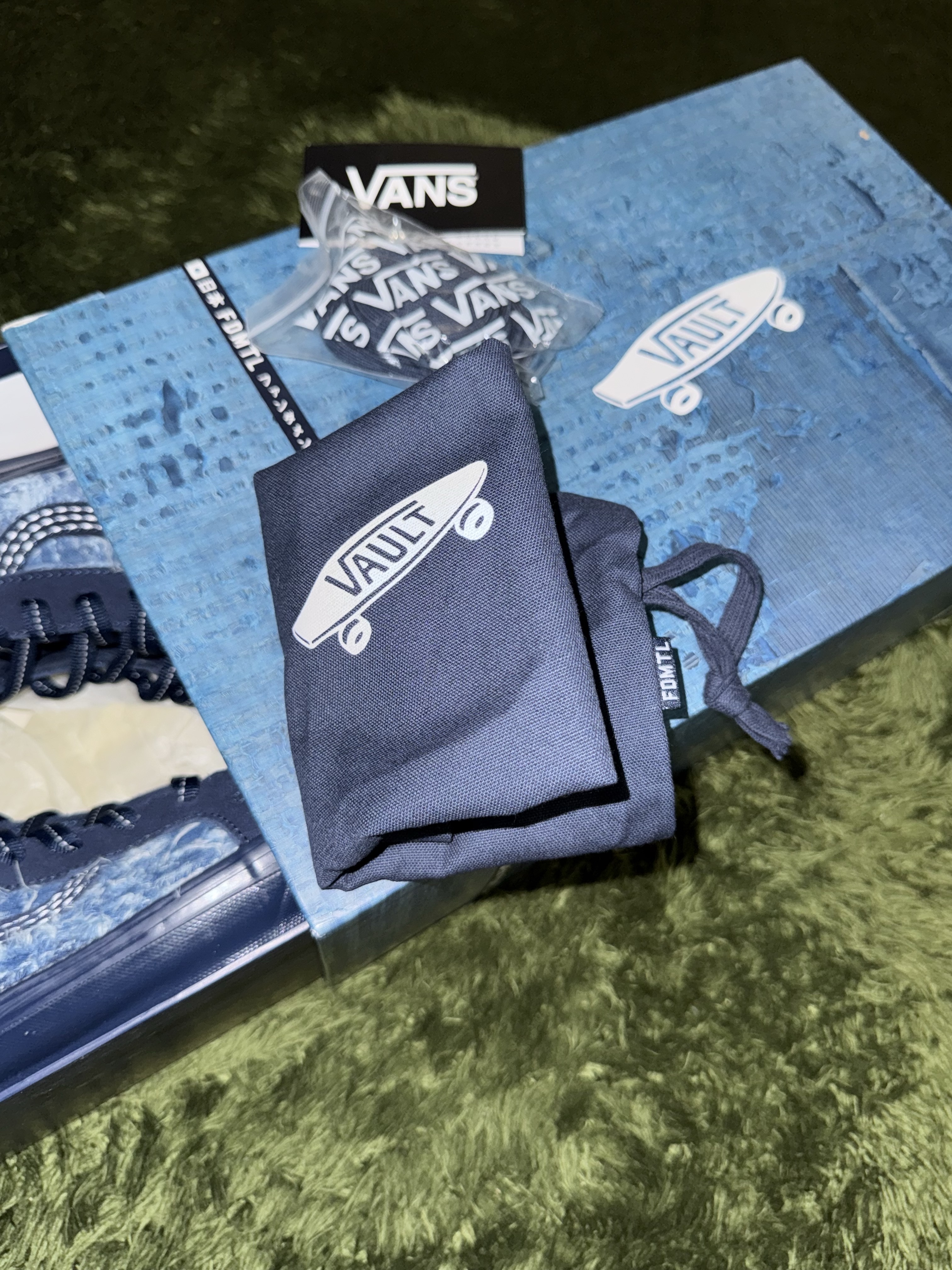Vans Vault x FDMTL OG Sk8-Hi LX Indigo 착용 스타일 - 9
