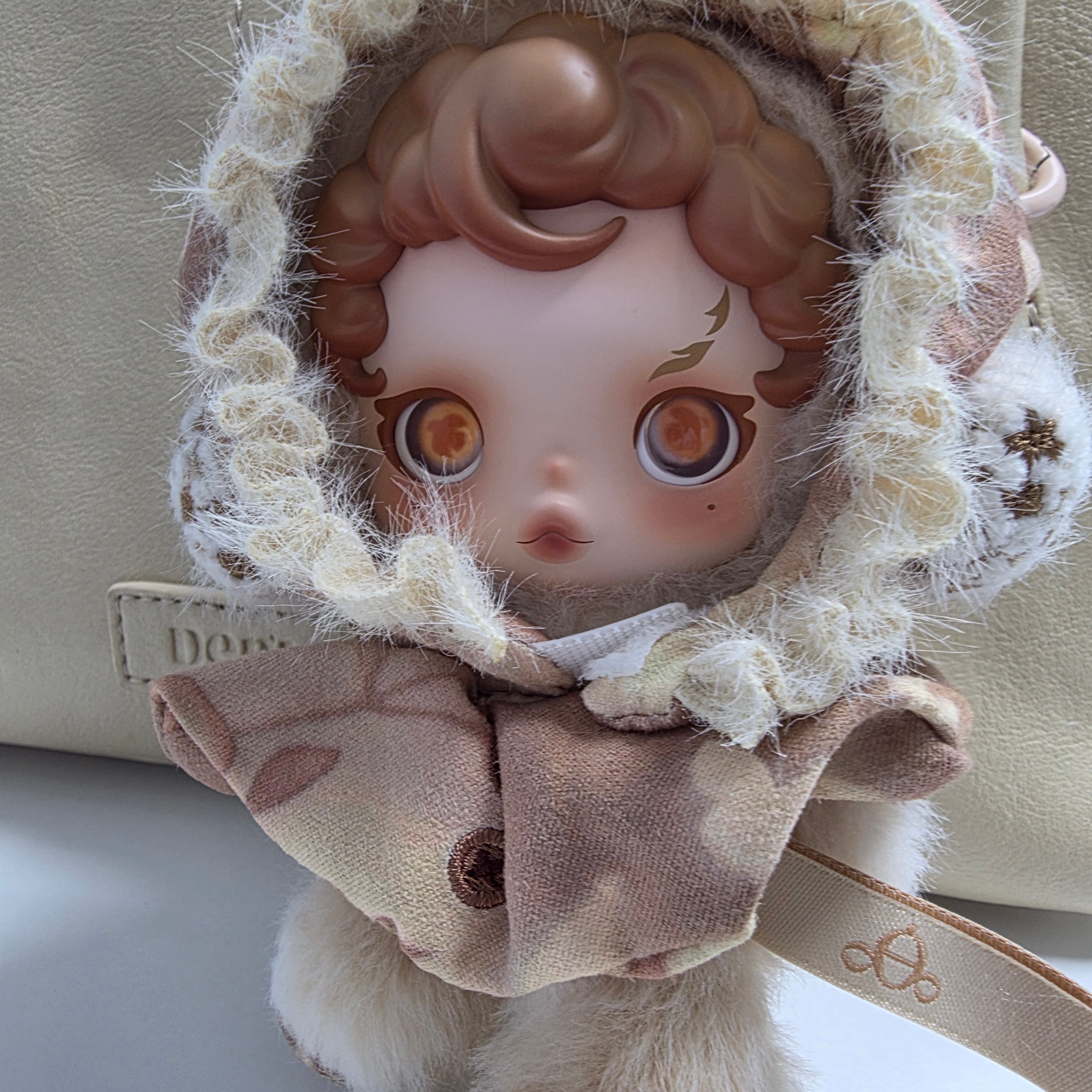 Pop Mart Skullpanda L’Impressionnisme Series Plush Doll Amber (Opened Case) 착용 스타일 - 2