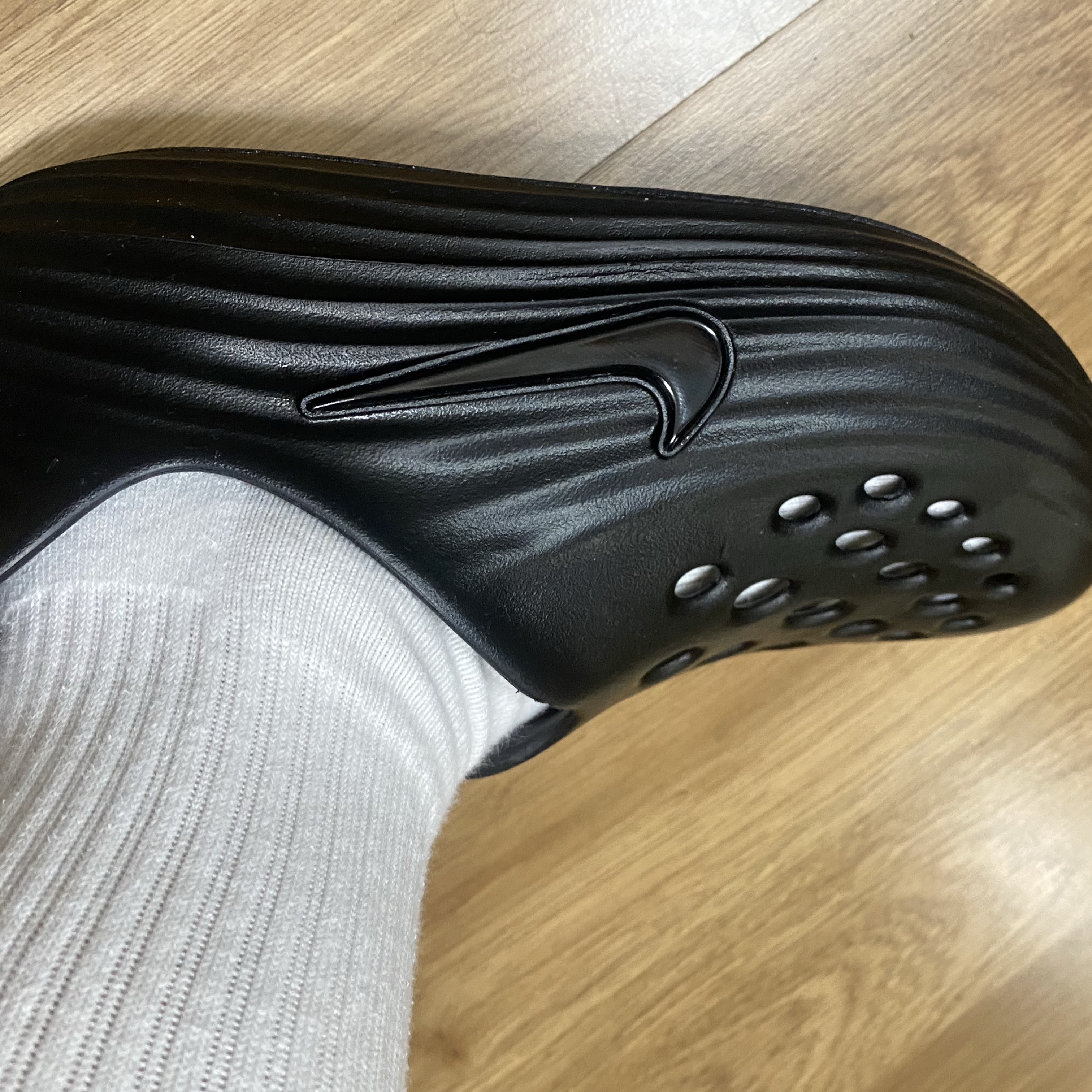 (W) Nike ReactX Rejuven8 Black 착용 스타일 - 7
