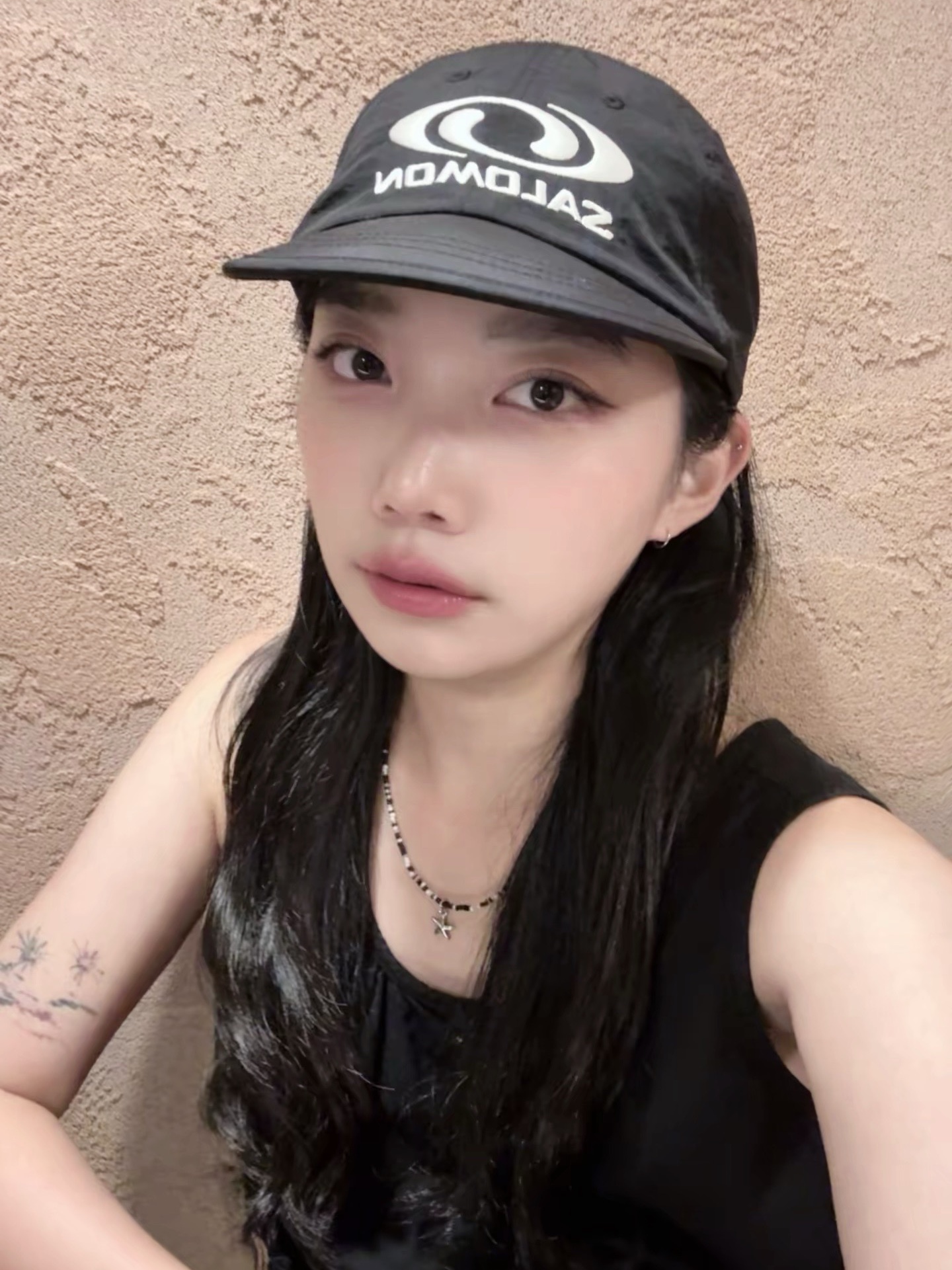 Salomon Link 6 Panel Cap Black 착용 스타일