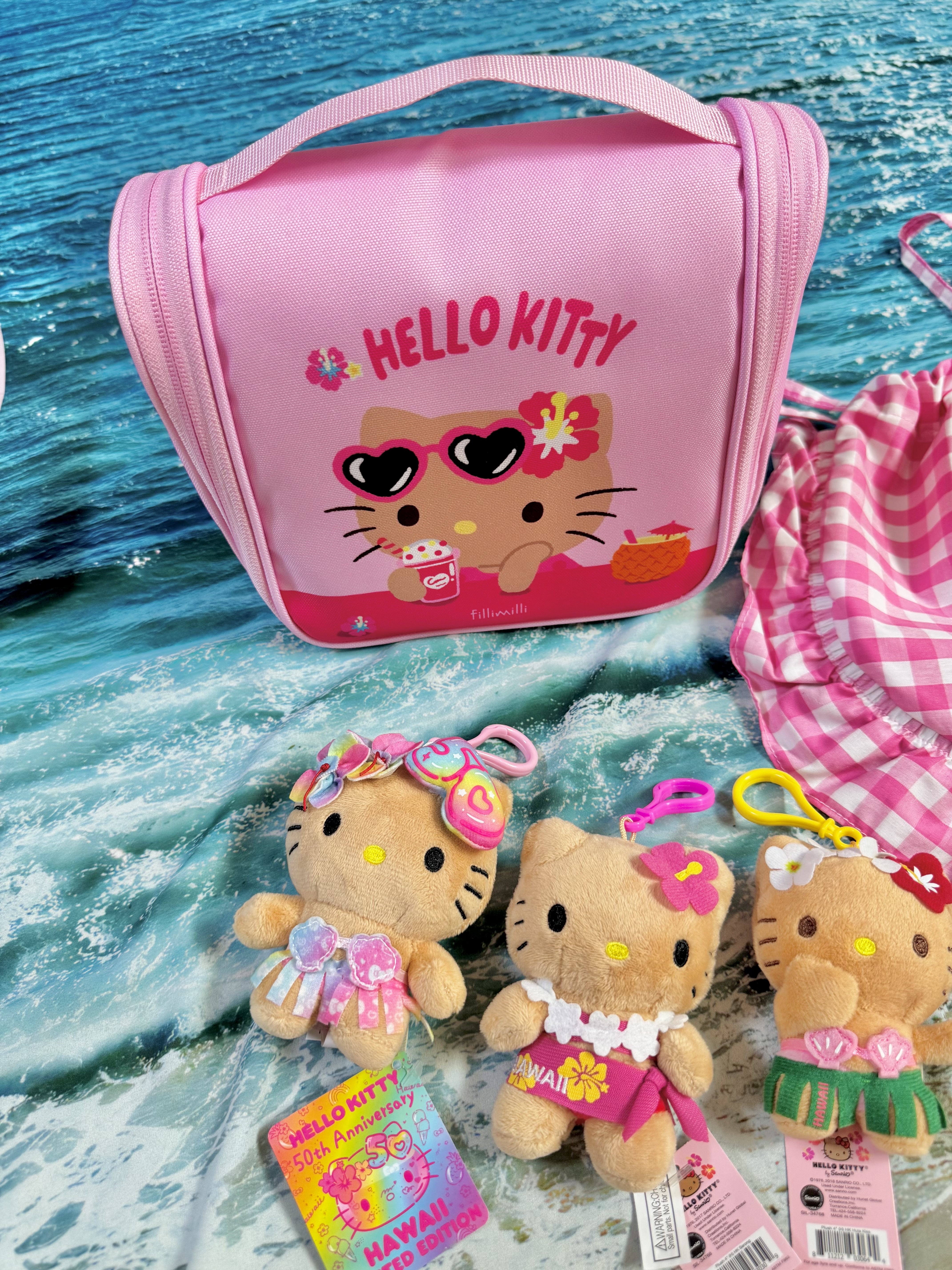 Sanrio x Fillimilli Tanning Hello Kitty Travel Pouch Pink, Sanrio Hello Kitty Sarong 4" Hawaii Series Plush 착용 스타일 - 2