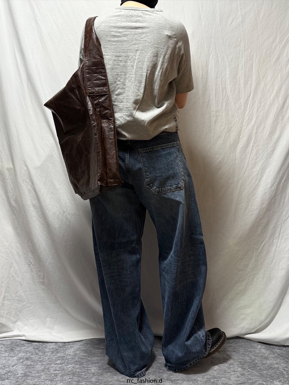 Hatchingroom Wide Curve Jeans Washed Blue, Dr. Martens 1461 Smooth Black 착용 스타일 - 2