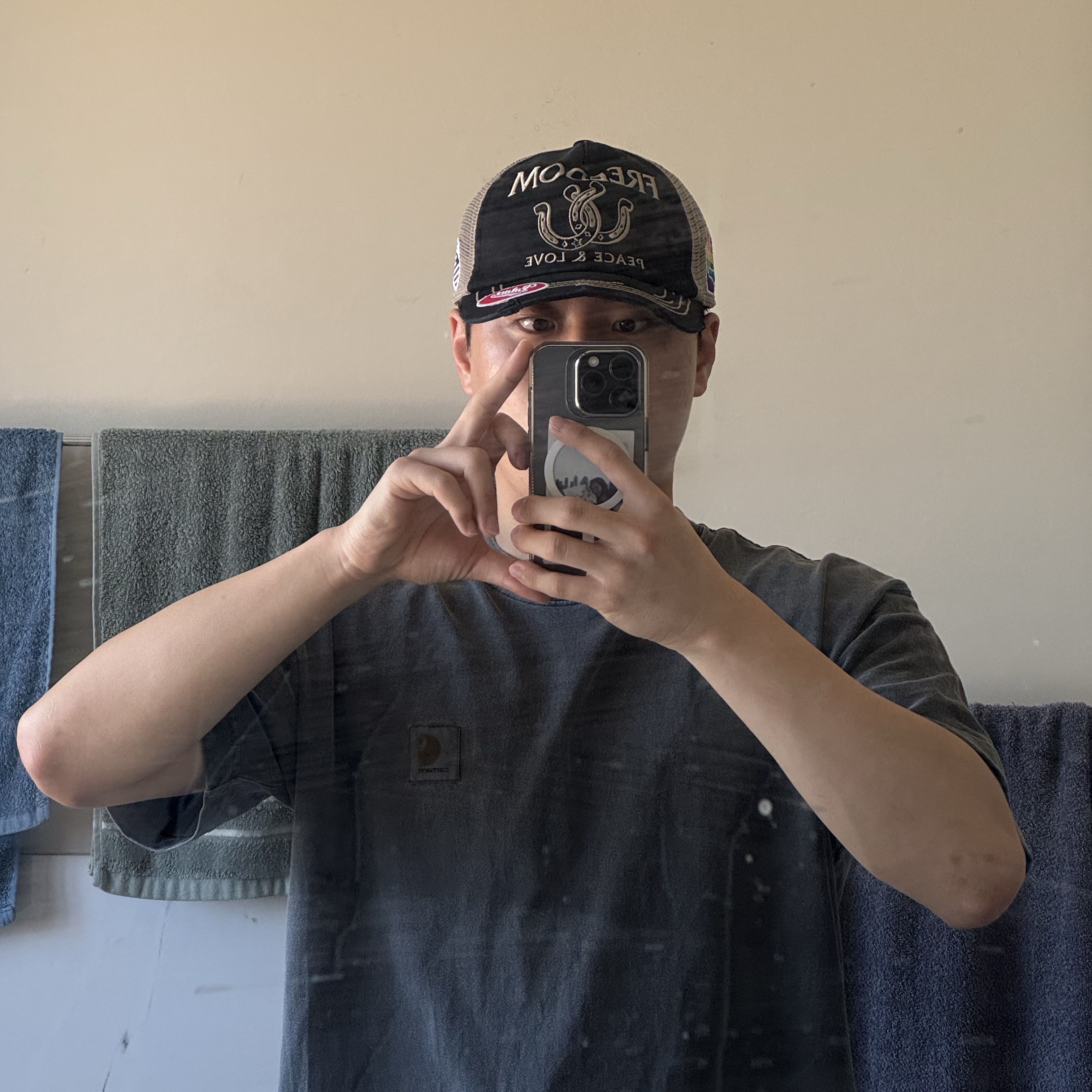 Palace Freedom Distressed Trucker Black - 25FW 착용 스타일 - 7