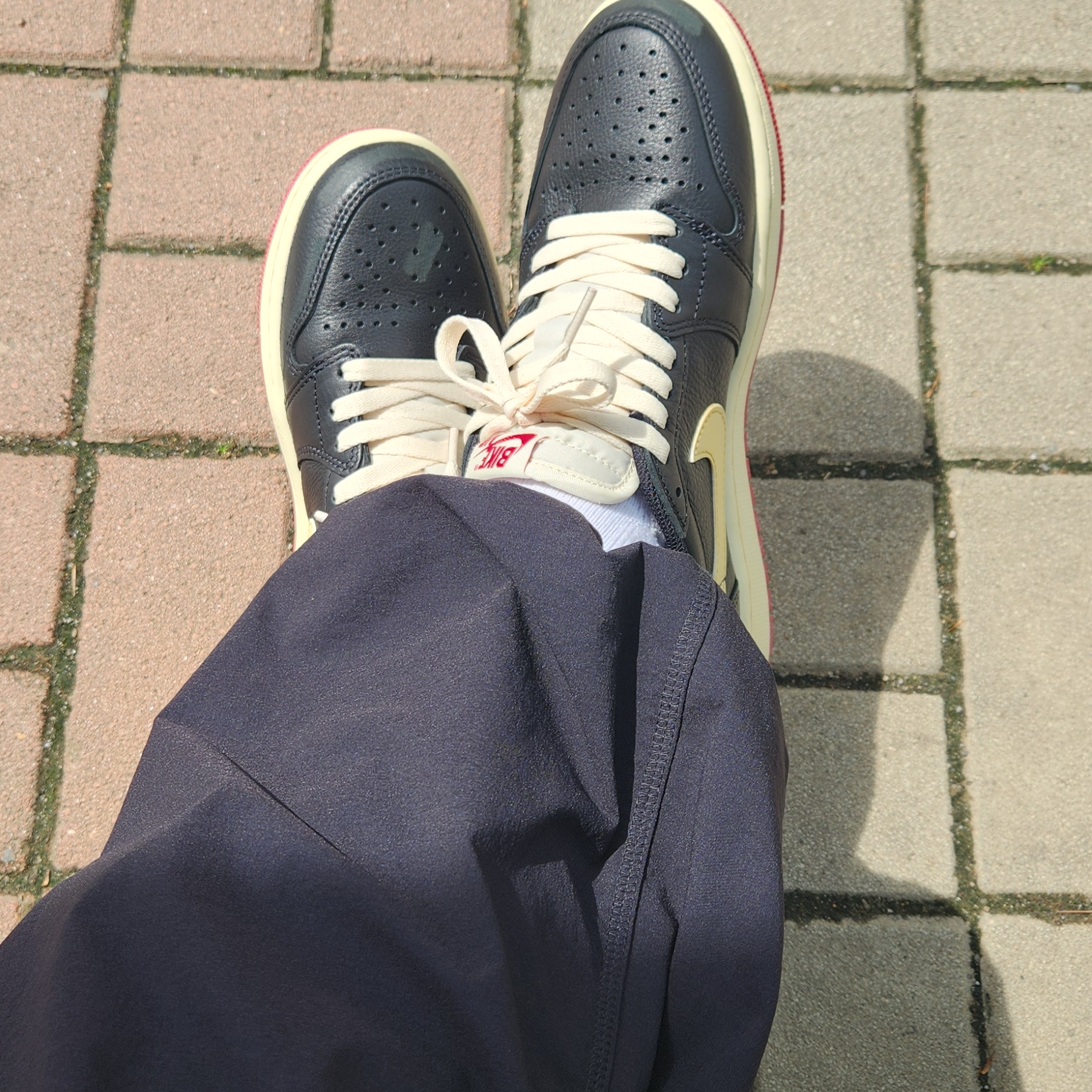 Jordan 1 x Nigel Sylvester Retro Low OG Better With Time 착용 스타일 - 8