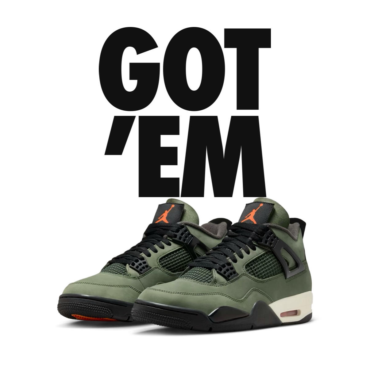 Jordan 4 x Undefeated Retro OG SP Deep Green and Clementine 착용 스타일 - 1