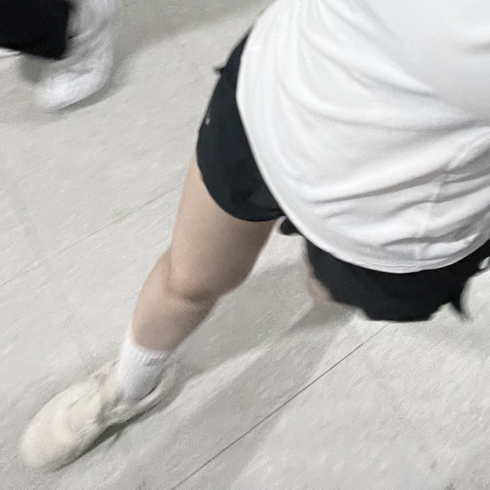 (W) Nike Swift Dri-Fit Mid Rise 2-In-1 Running Shorts Black 착용 스타일