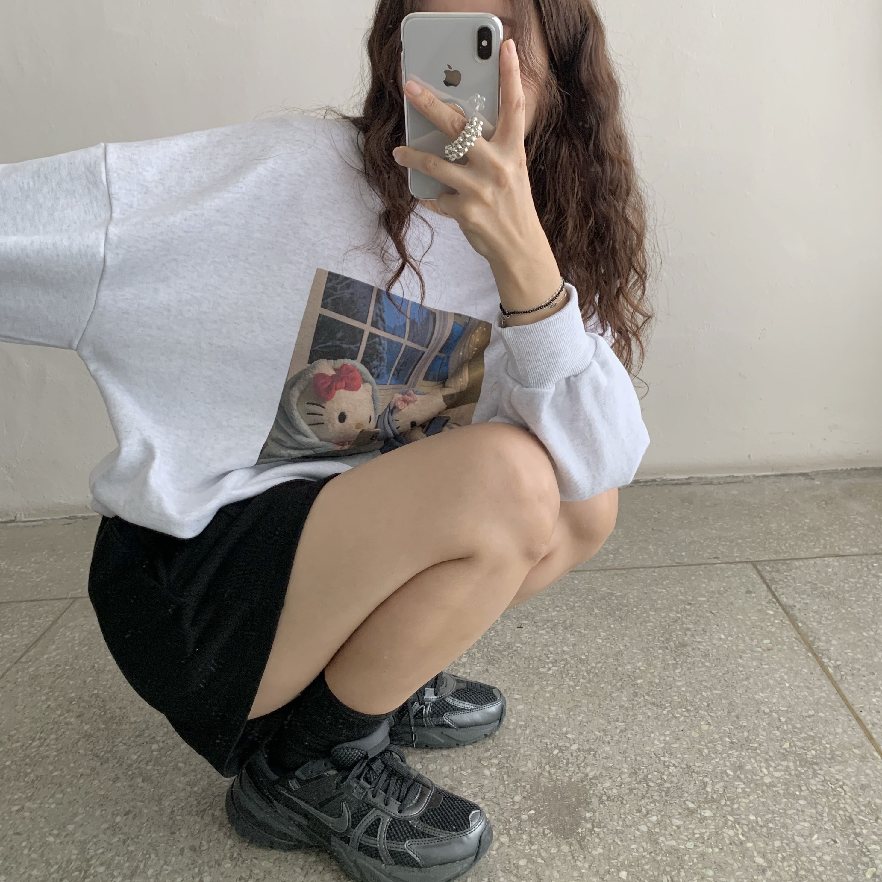 Nike V2K Run Black Anthracite 착용 스타일 - 2