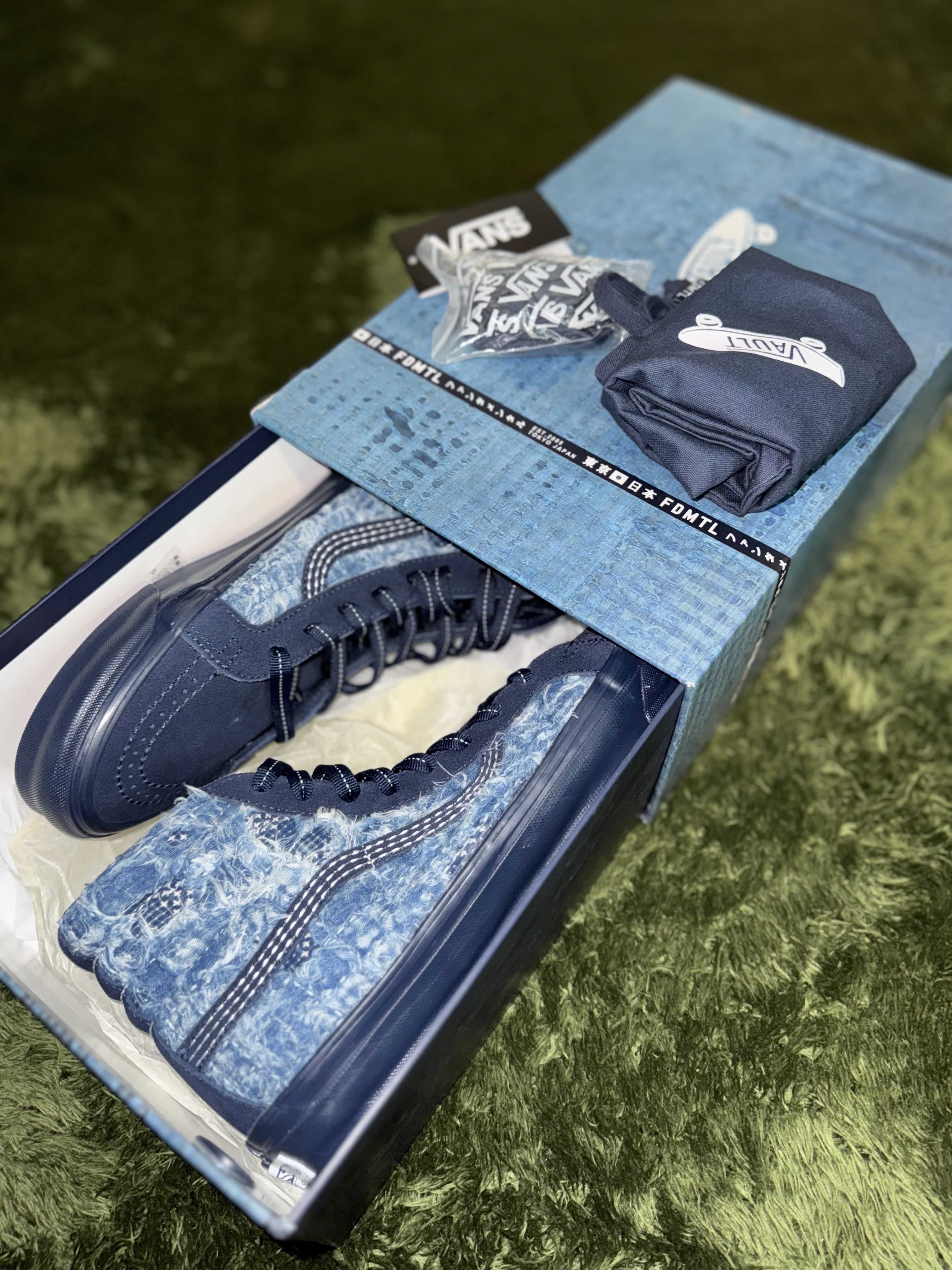 Vans Vault x FDMTL OG Sk8-Hi LX Indigo 착용 스타일 - 8