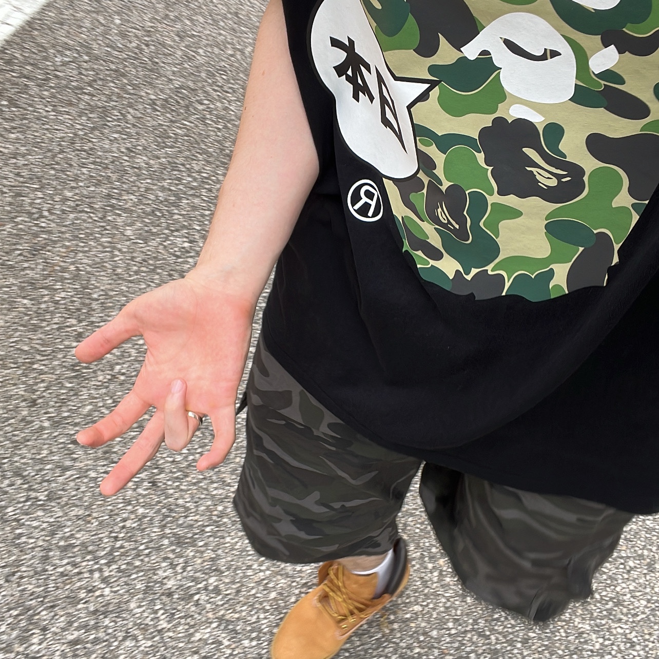 BAPE Japan Big Ape Head City T-Shirt Black 착용 스타일