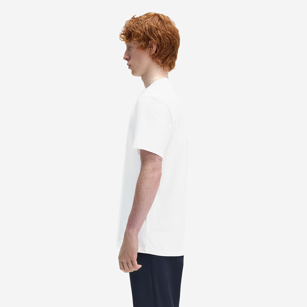 프레드 페리 클럽하우스 테니스 뱃지 그래픽 티셔츠 스노우화이트(Fred Perry Clubhouse Tennis Badge Graphic T-Shirt Snow White) - 3