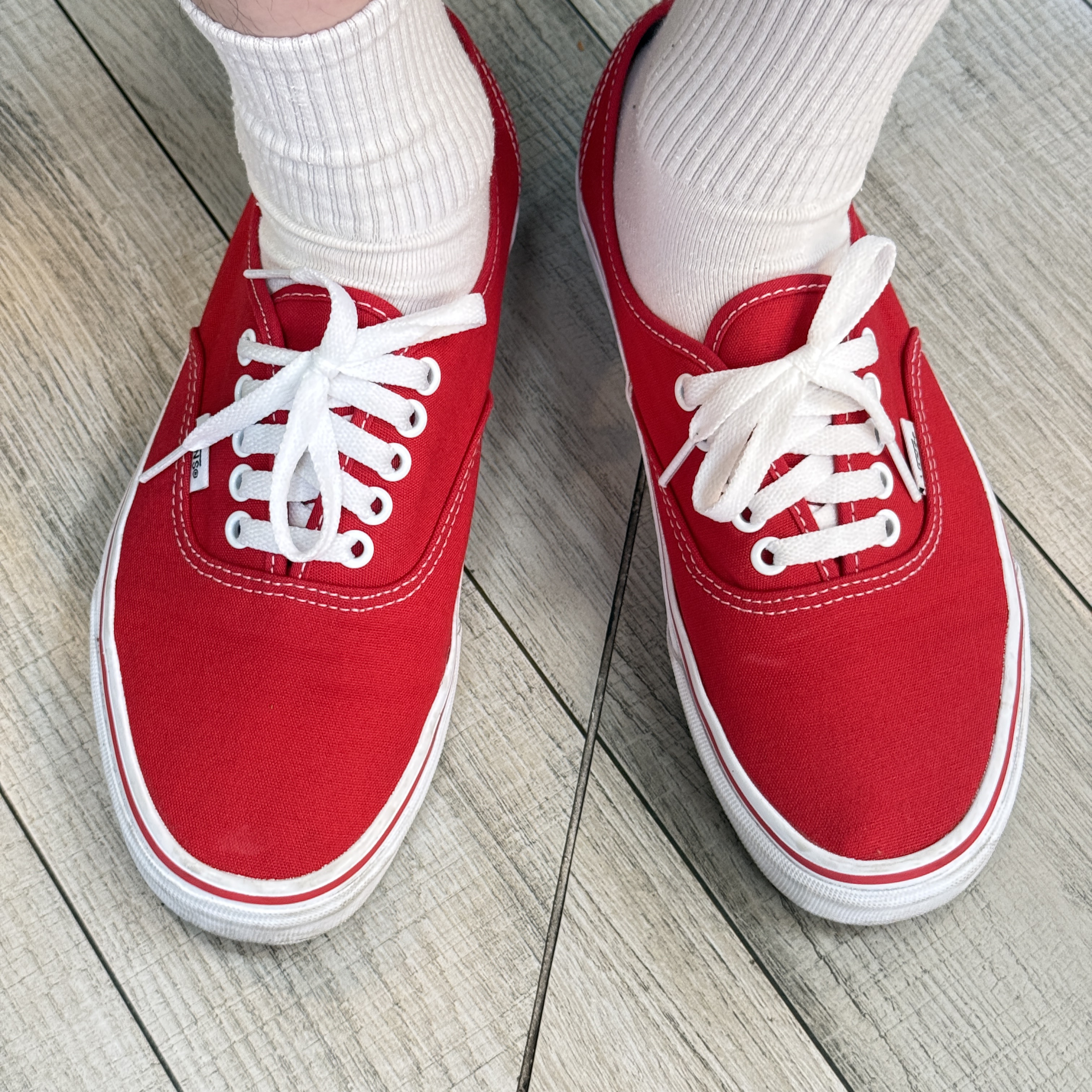 Vans Authentic Red 착용 스타일