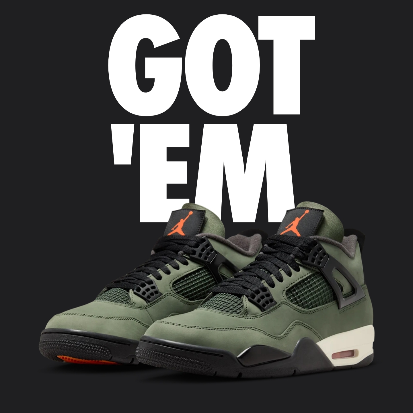 Jordan 4 x Undefeated Retro OG SP Deep Green and Clementine 착용 스타일
