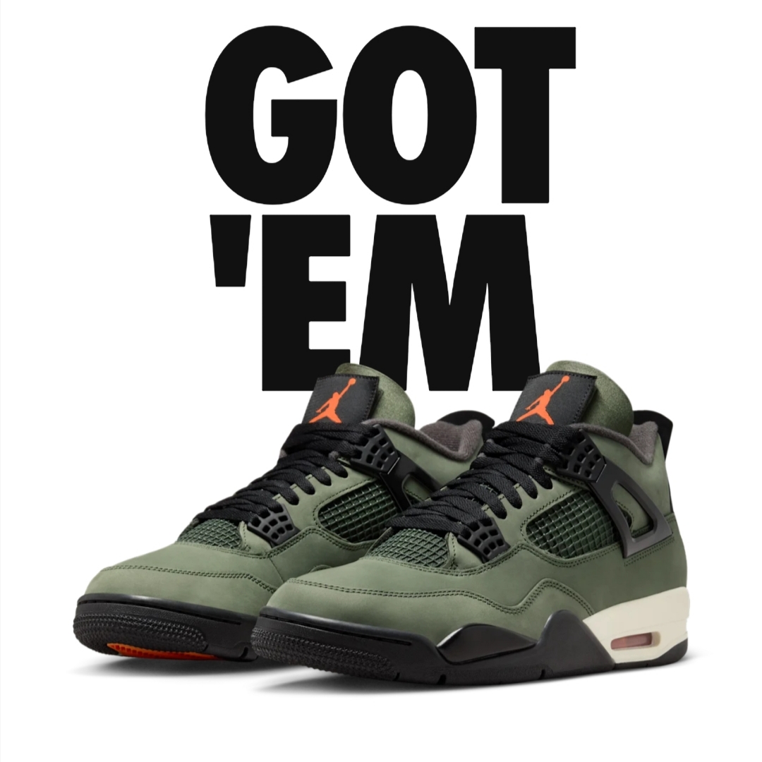 Jordan 4 x Undefeated Retro OG SP Deep Green and Clementine 착용 스타일