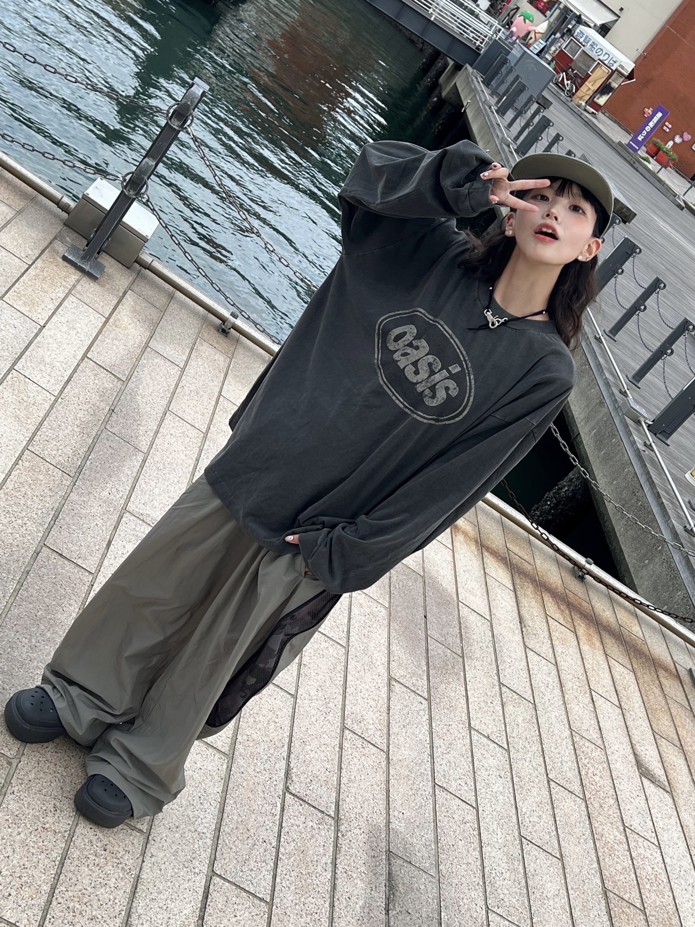 Aoiro 6-Panel Bone A/N Cap Olive, Crocs Stomp Clog Black 착용 스타일 - 1