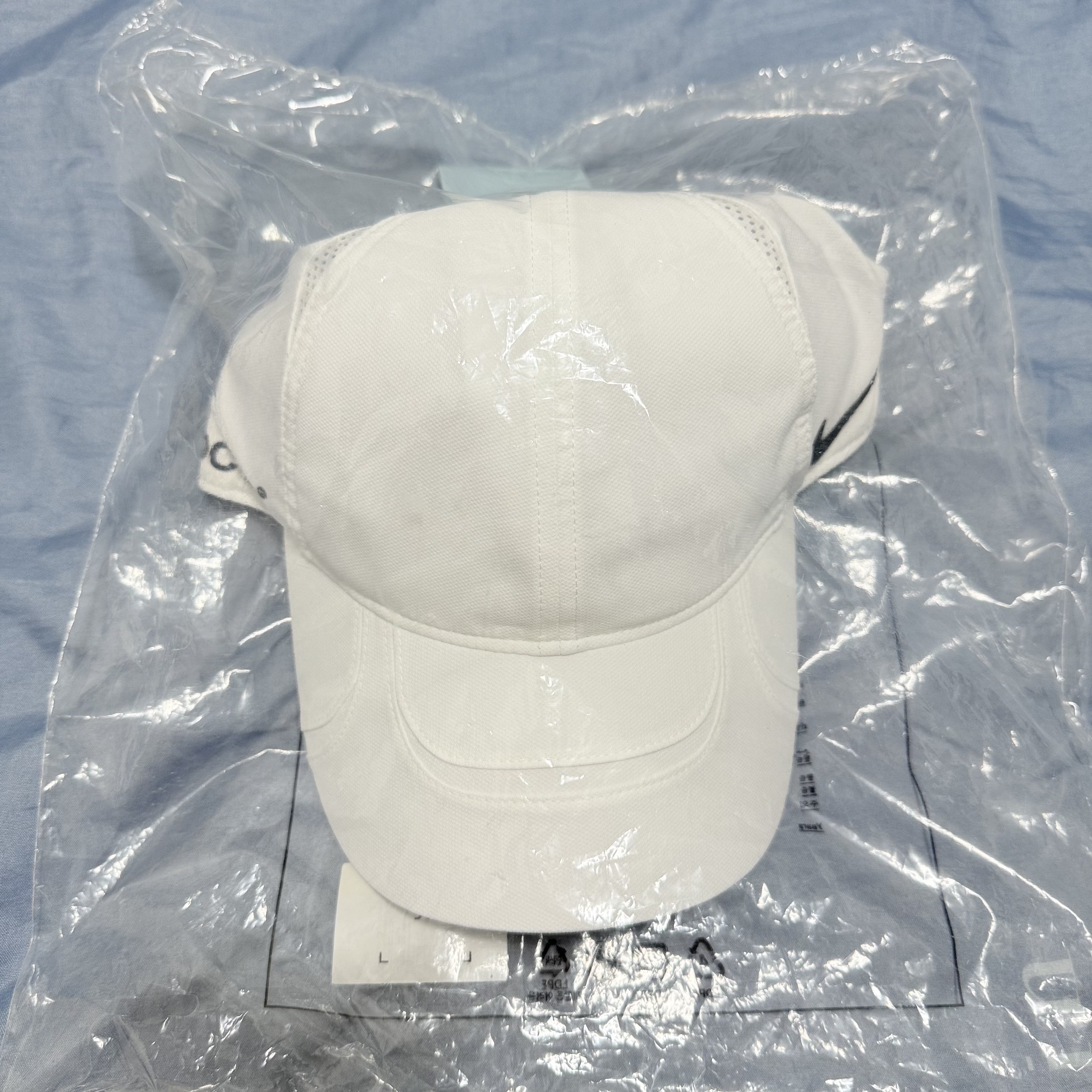 Nike x Drake Nocta Club Cap White 착용 스타일 - 1