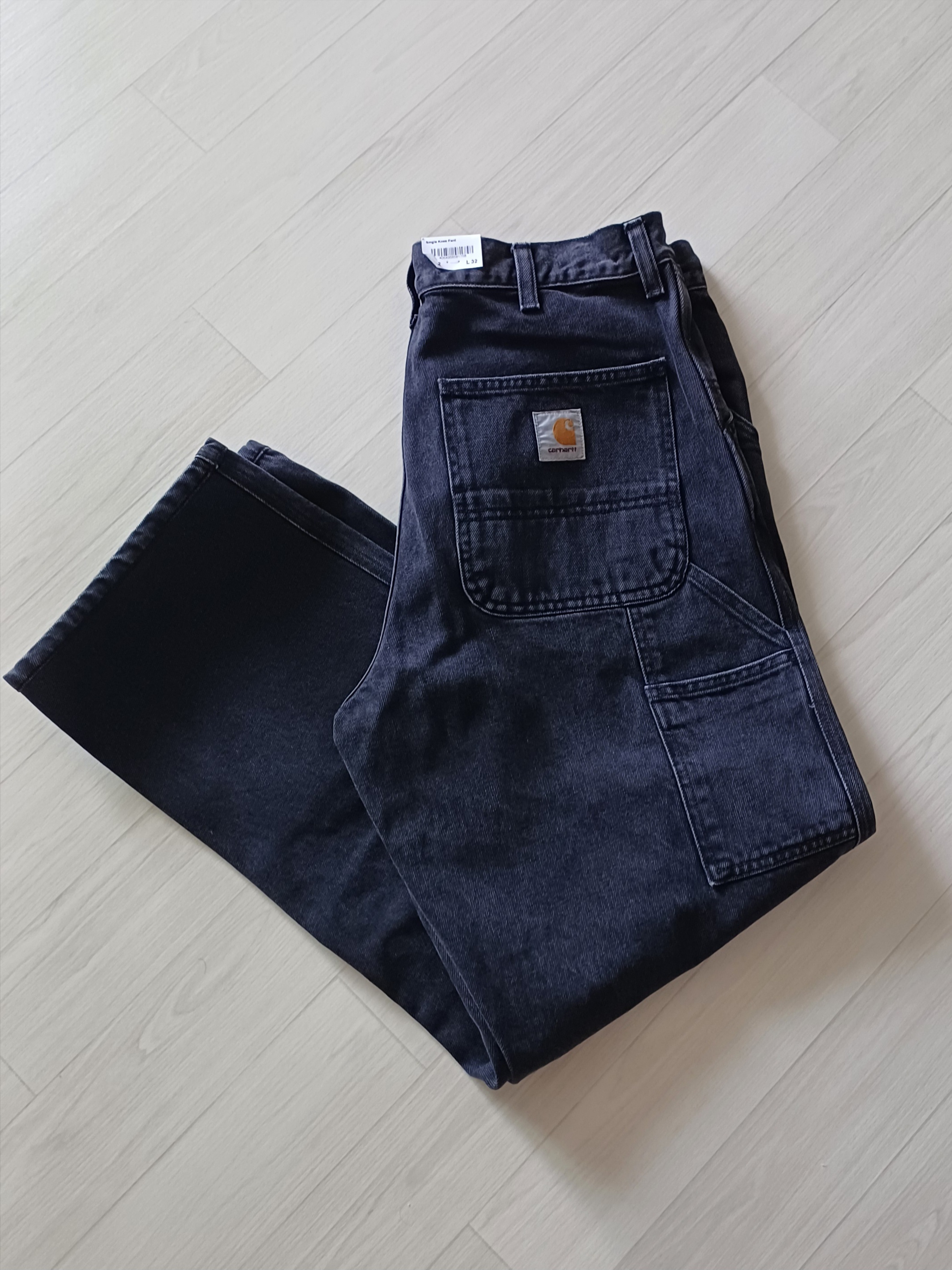 Carhartt WIP Smith Denim Single Knee Pants Black Stone Washed 착용 스타일