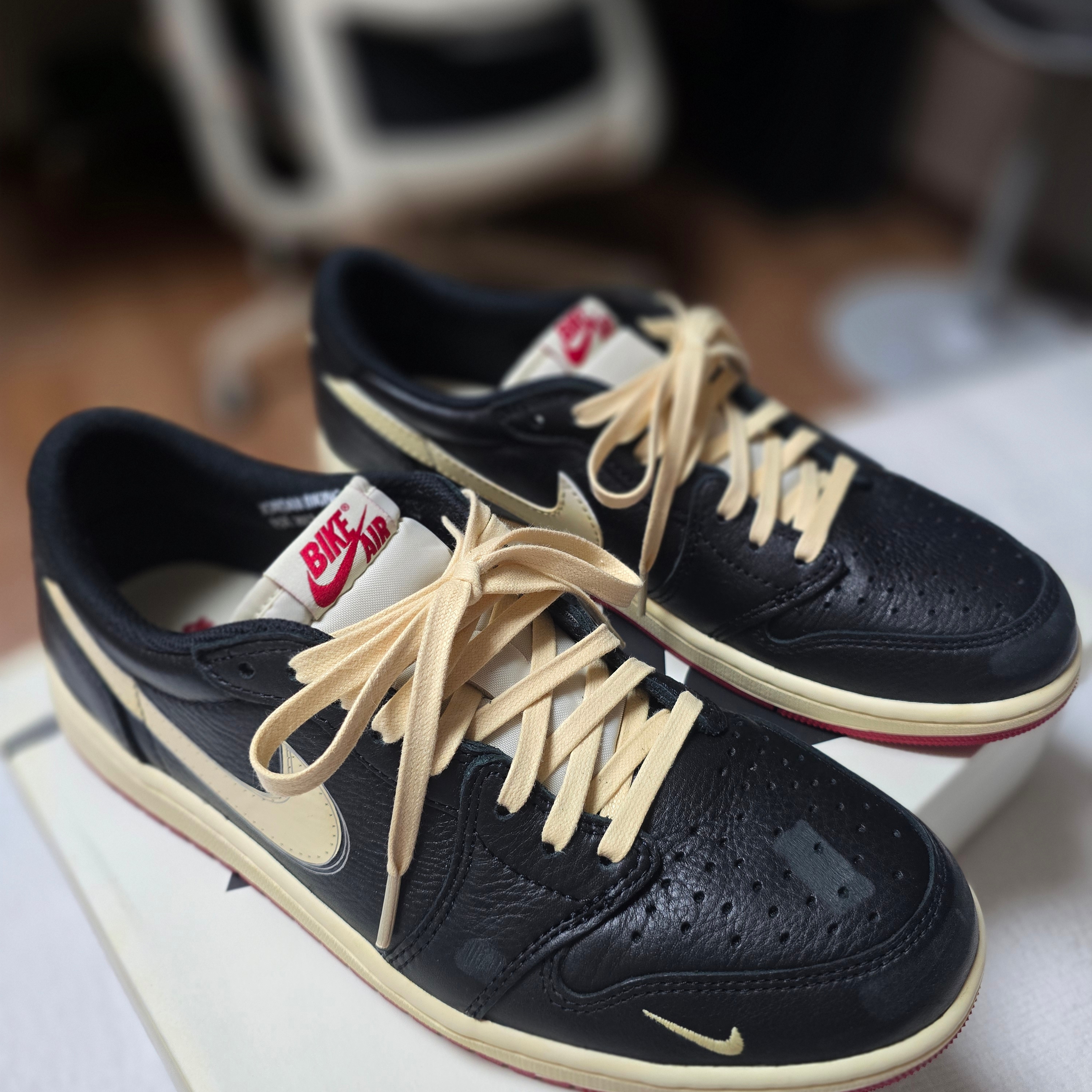Jordan 1 x Nigel Sylvester Retro Low OG Better With Time 착용 스타일 - 1