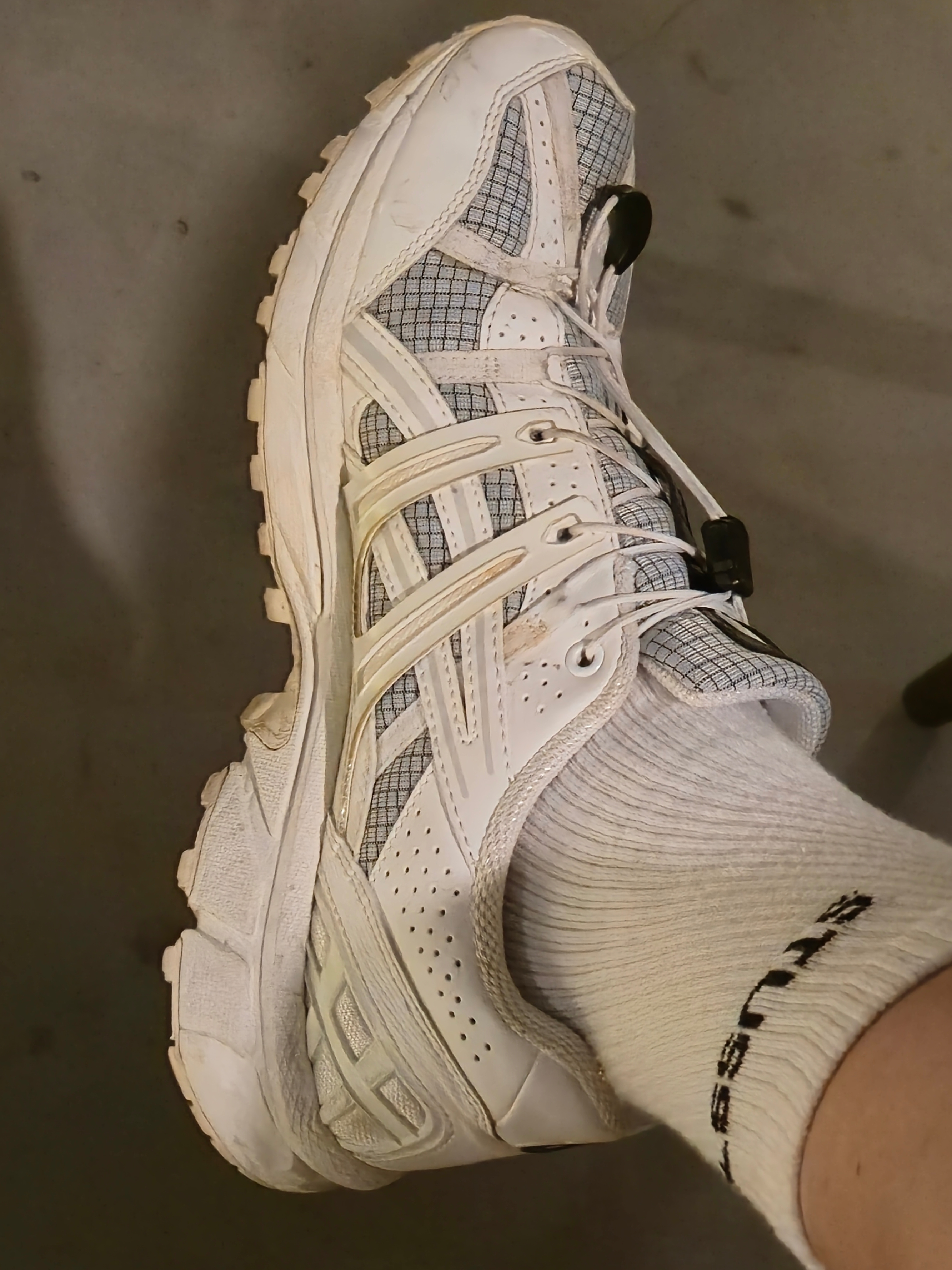 (W) Asics x Matin Kim Gel-Sonoma 15-50 Glacier Grey White, Nike x Stussy NRG Crew Socks White Black 착용 스타일