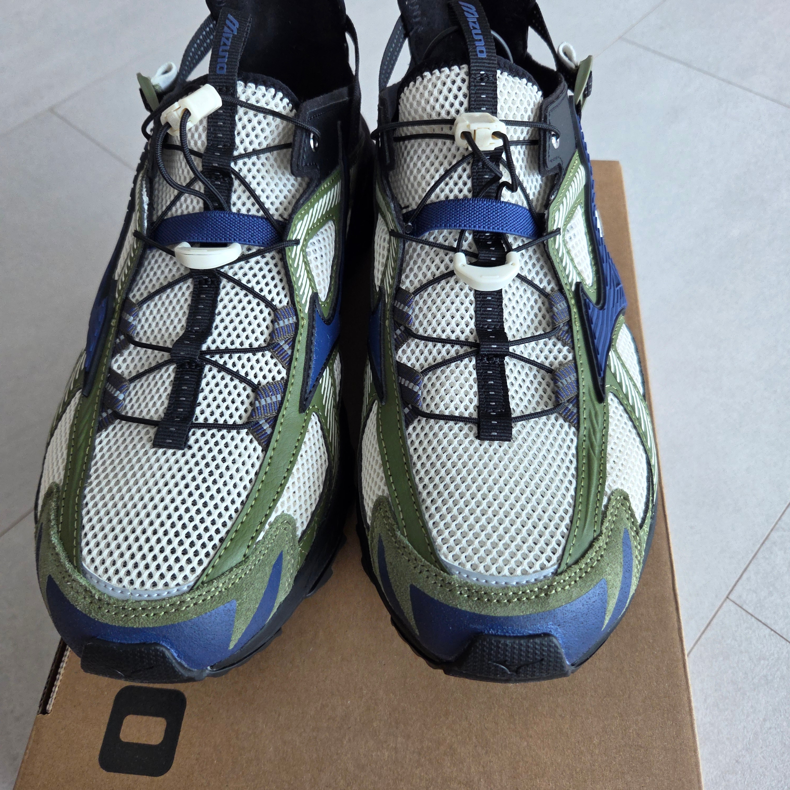 Mizuno Racer Trail SE Khaki 착용 스타일 - 1