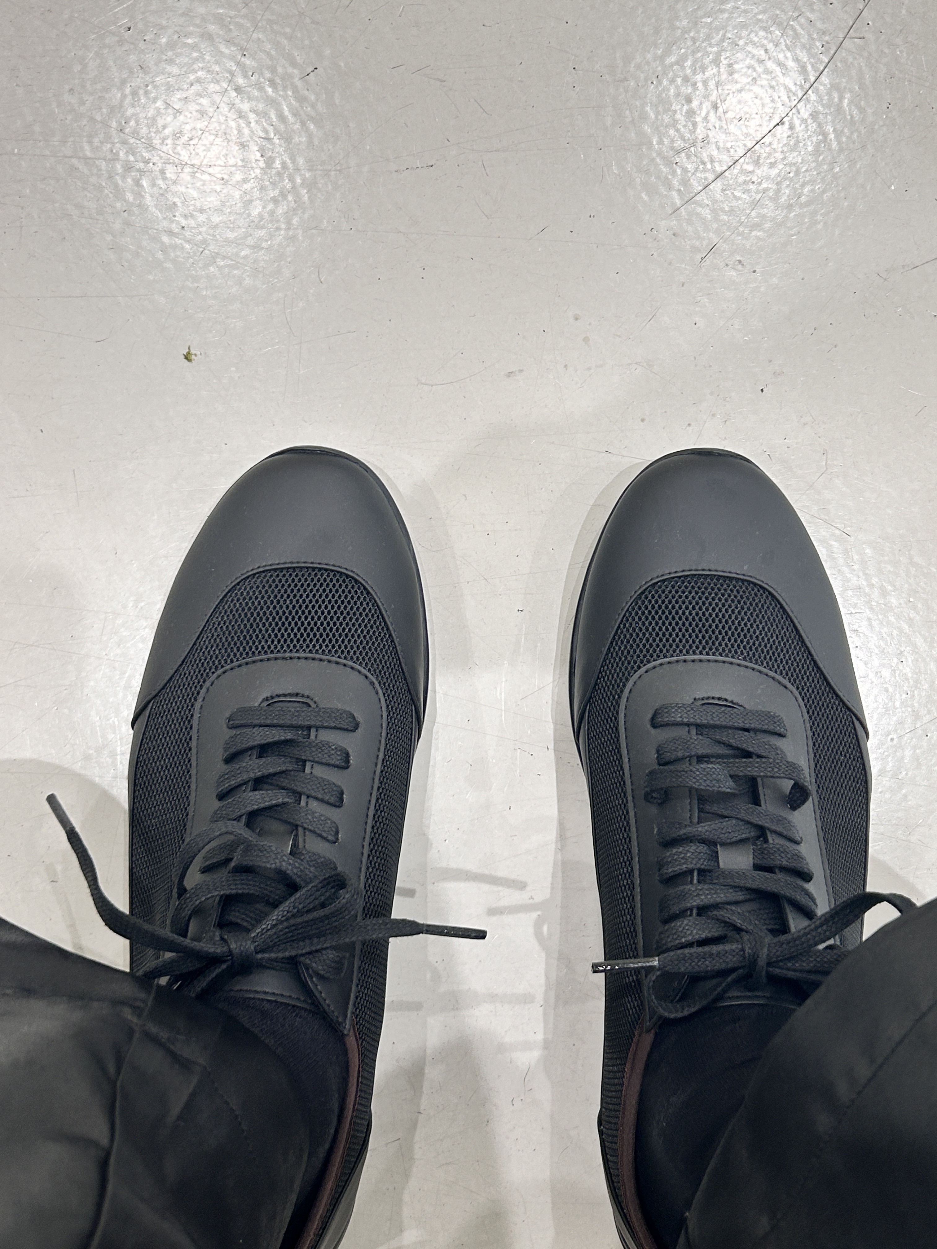 Amomento Drawstring Denim Pants Black, Adidas x Raf Simons New Runner Black 착용 스타일 - 6