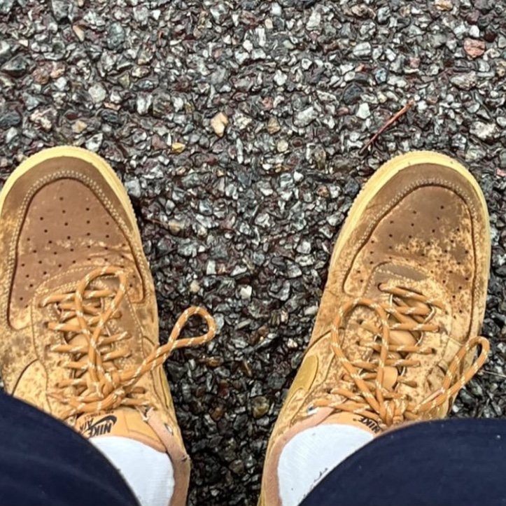 Nike Air Force 1 '07 WB Flax 착용 스타일 - 2