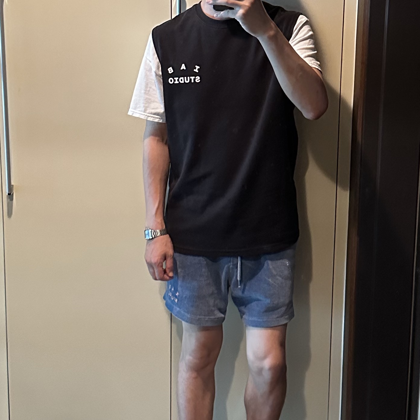 IAB Studio Corduroy Shorts Ocean Blue, IAB Studio Sleeveless Black 착용 스타일 - 2