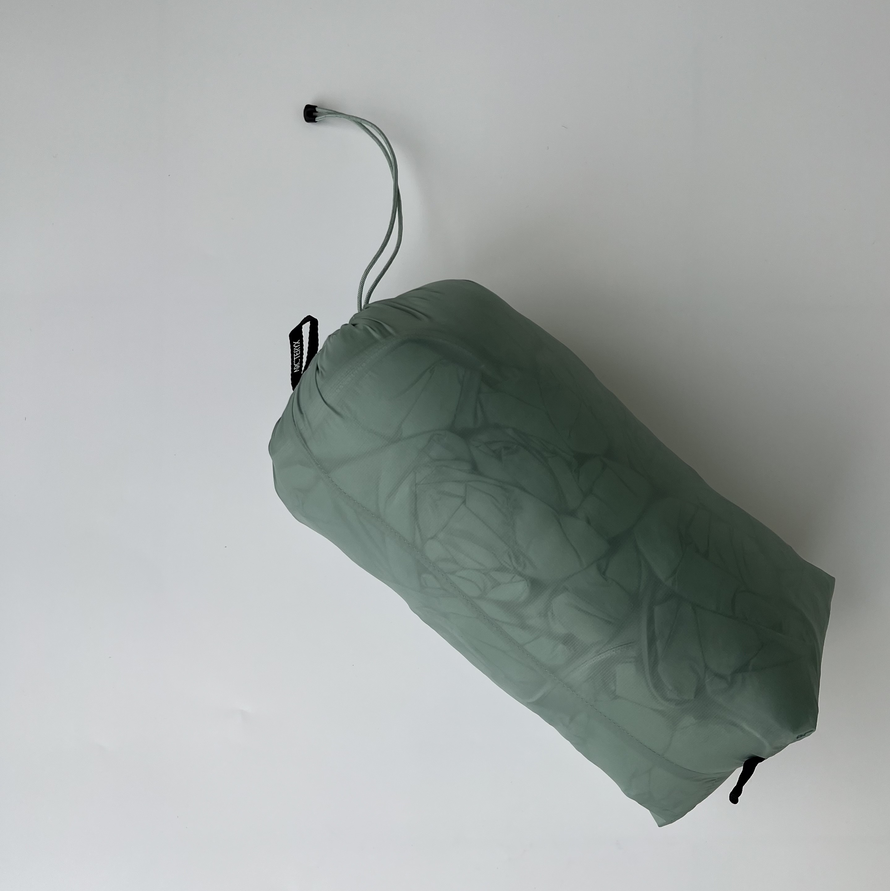 Arc'teryx Cerium Hoody Stone Green, Arc'teryx Cerium Hoody Black 착용 스타일 - 5