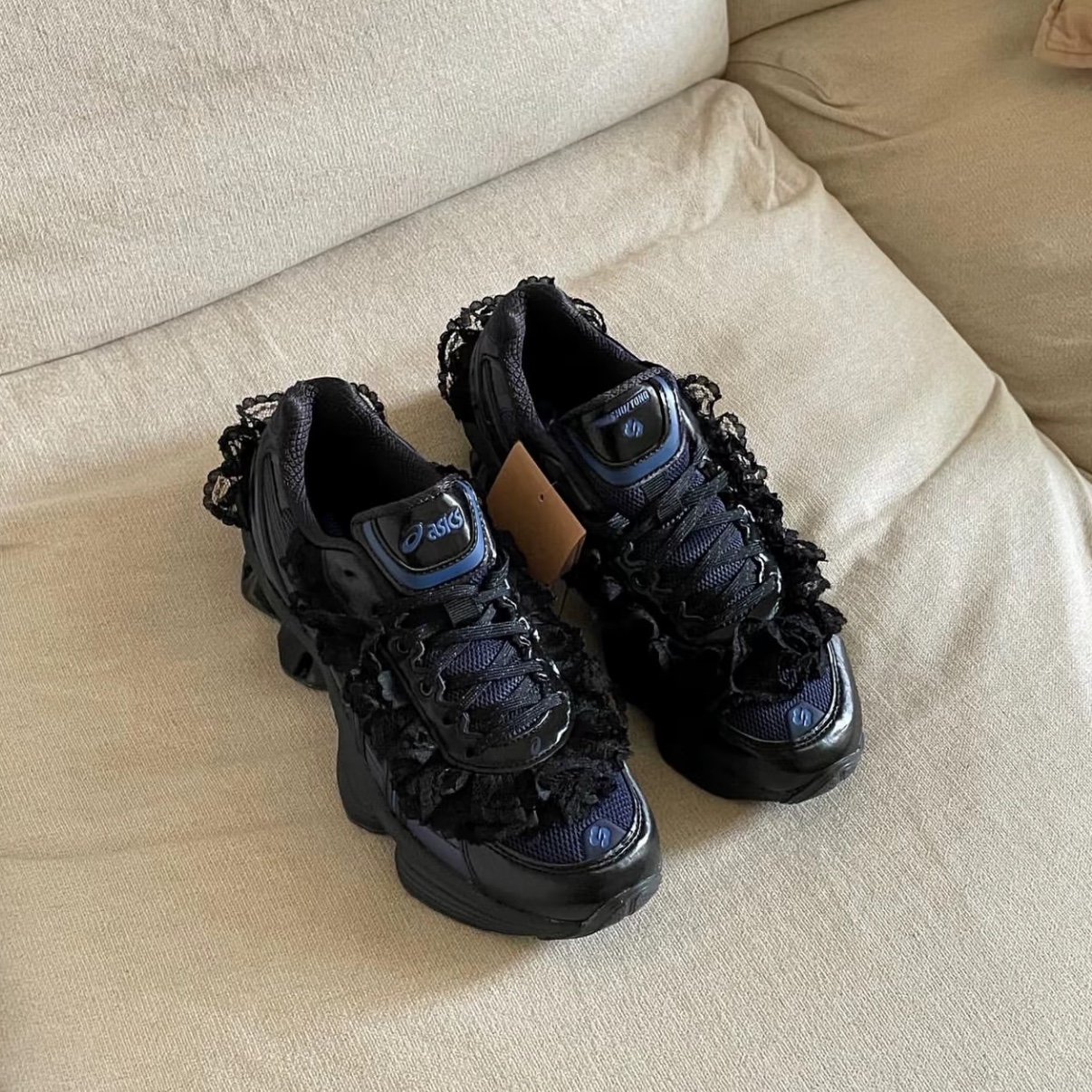 Asics x Shushu Tong Gel-Kinetic Fluent Blue Expanse Monaco Blue 착용 스타일