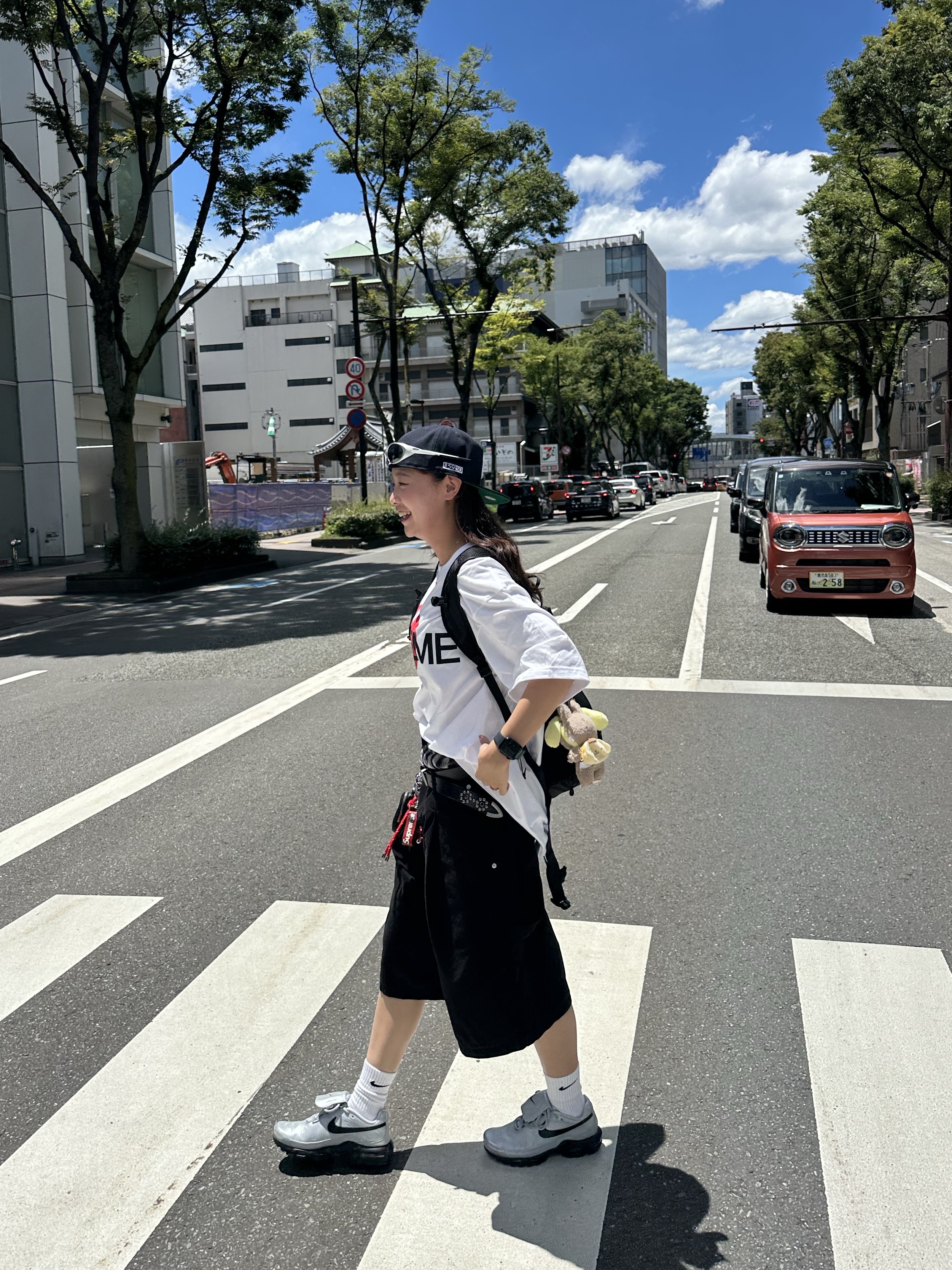 Nike Air Max Plus TNPO Wolf Grey and Black, Supreme Announcing T-Shirt White - 25SS 착용 스타일 - 2