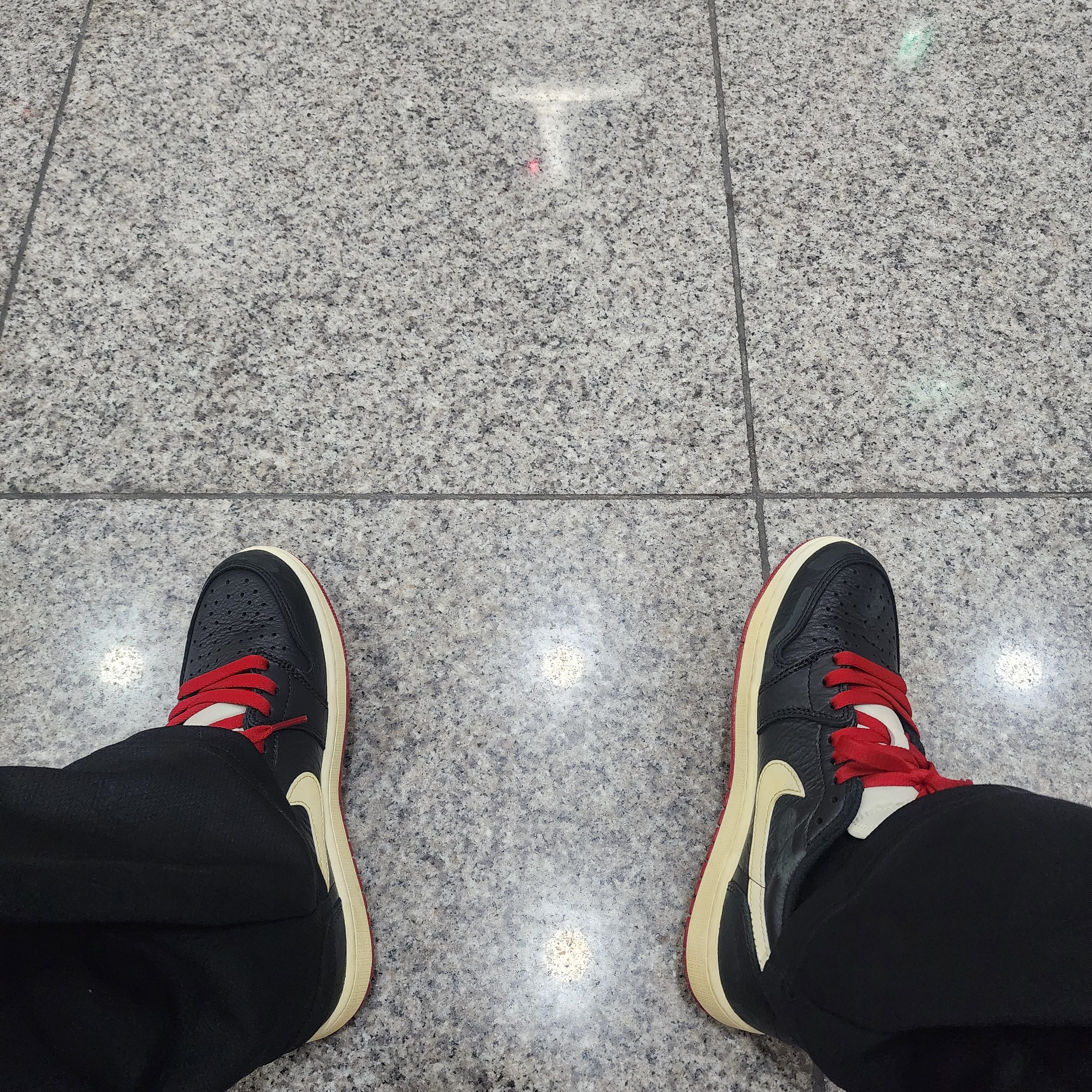 Jordan 1 x Nigel Sylvester Retro Low OG Better With Time 착용 스타일