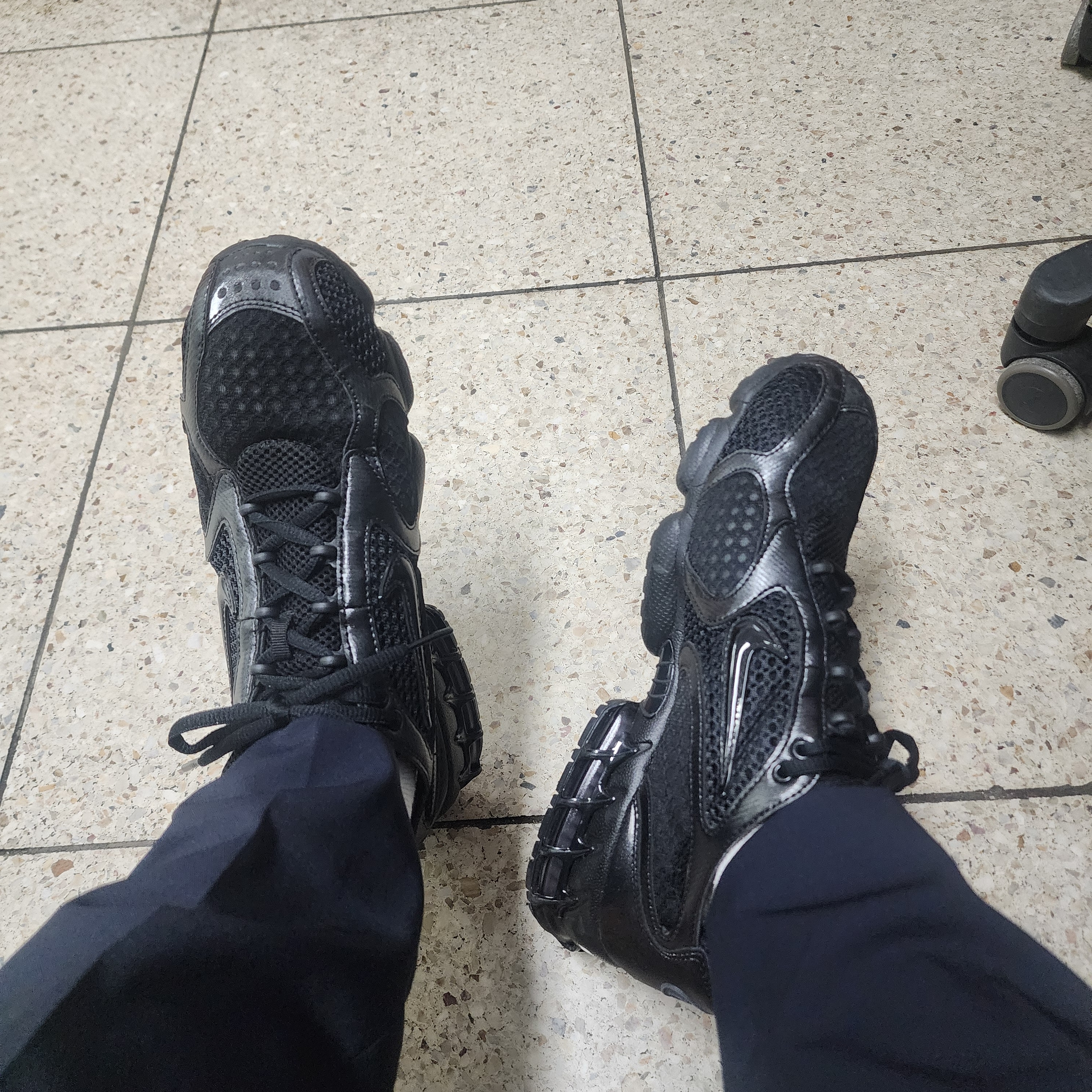 Nike Air Zoom Spiridon Cage 2 Black Anthracite 착용 스타일