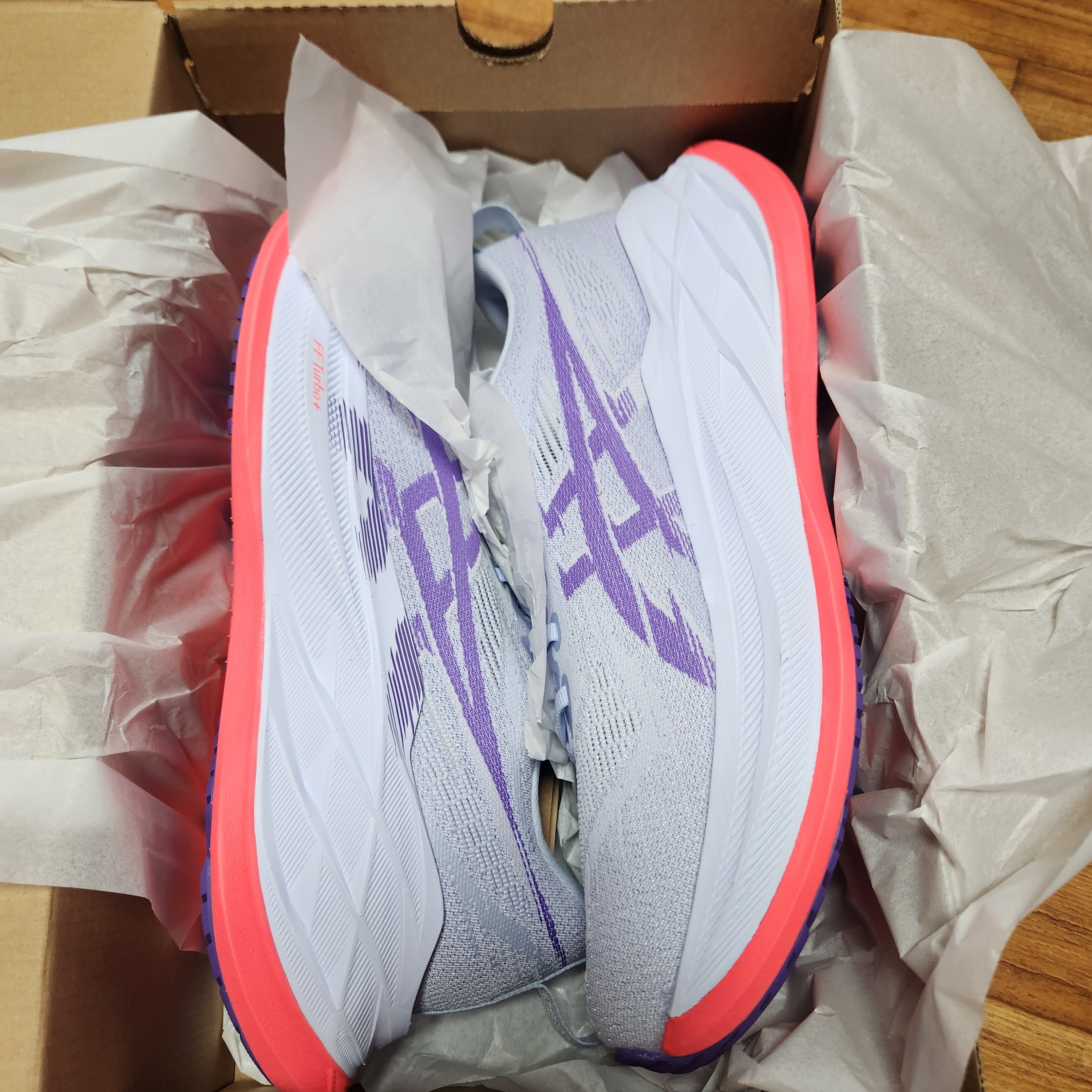 Asics Superblast 2 Blue Fade Edo Purple 착용 스타일