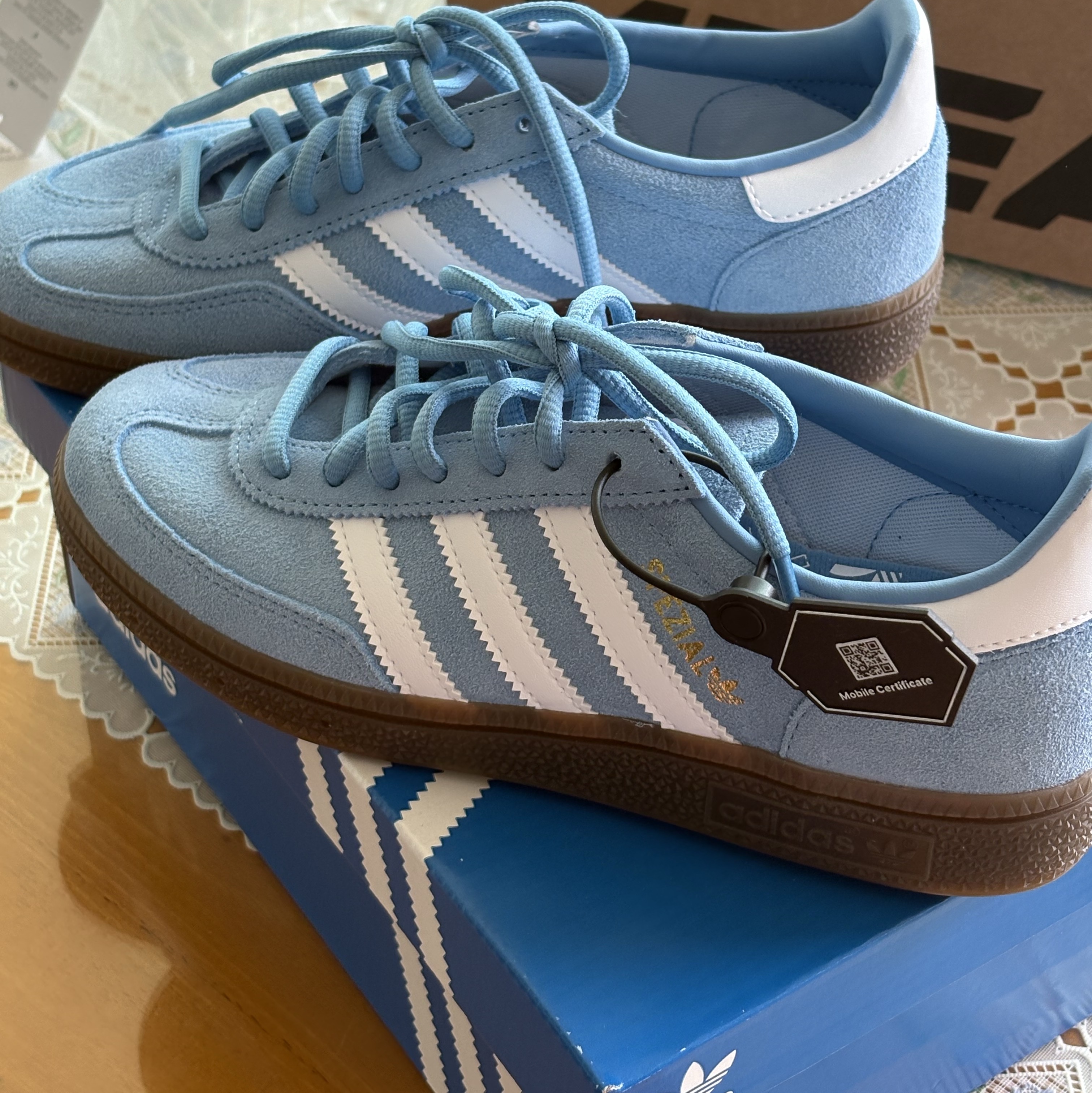 Adidas Spezial Handball Light Blue 착용 스타일