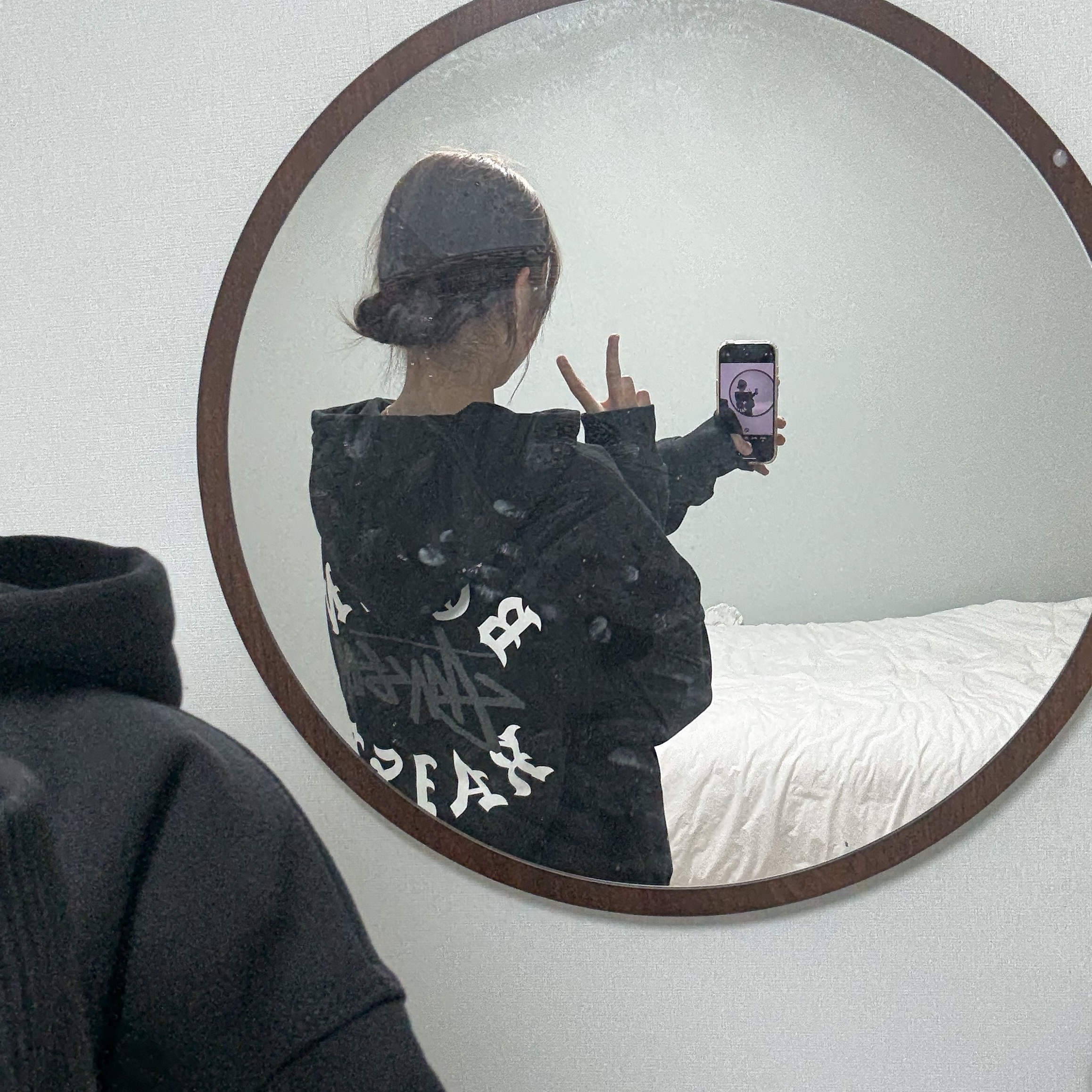 Stussy x Born X Raised Logo Zip Hoodie Black 착용 스타일