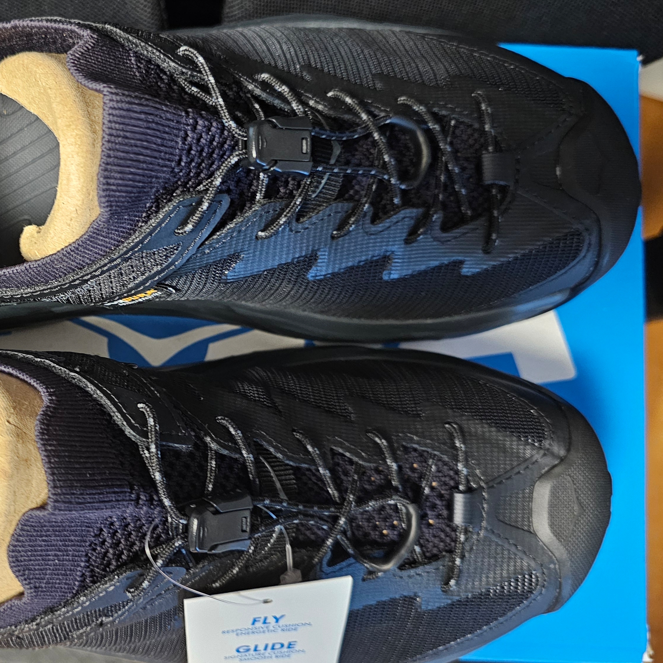 Hoka Hopara 2 Black 착용 스타일