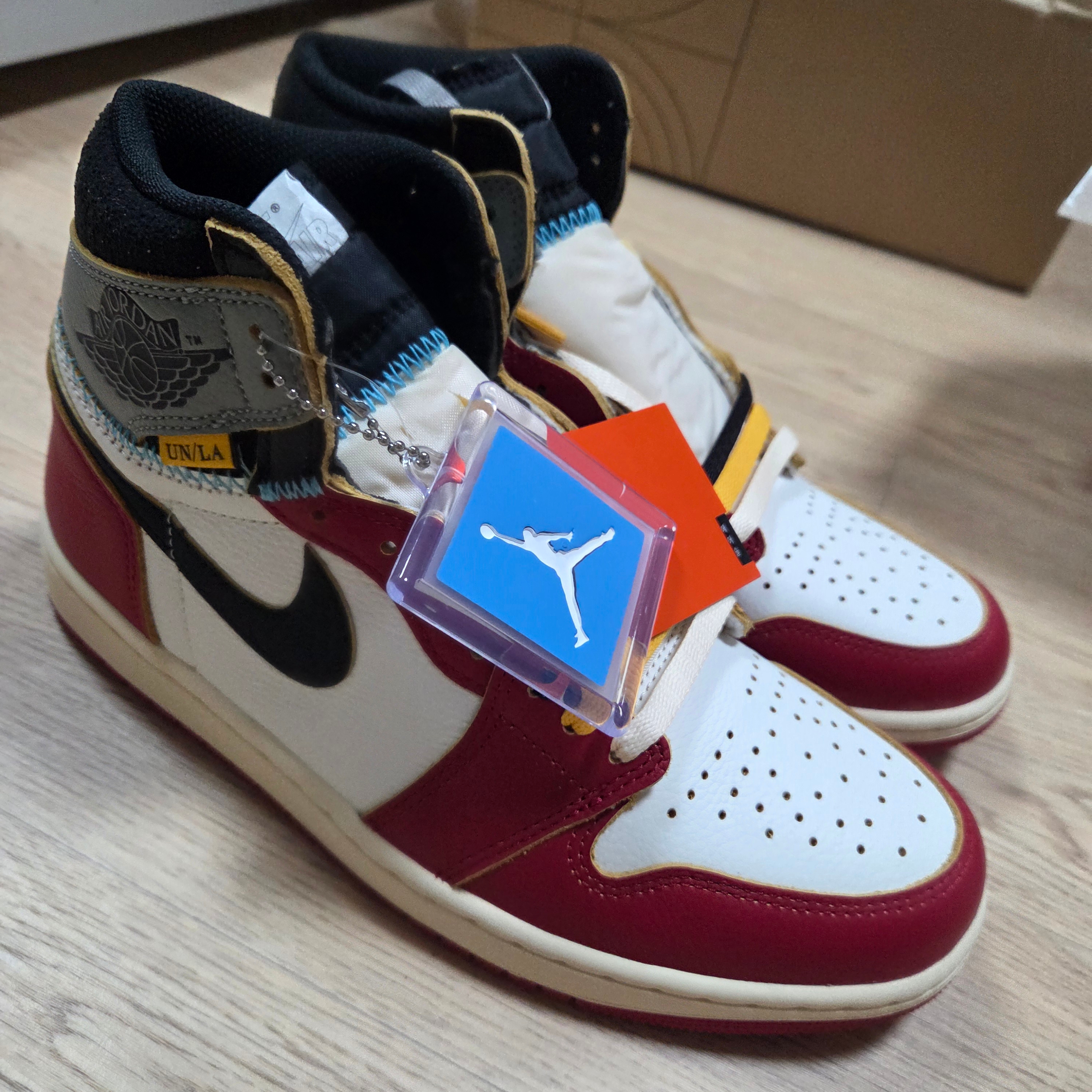 Jordan 1 x Union Retro High OG Chicago Shadow 착용 스타일 - 2